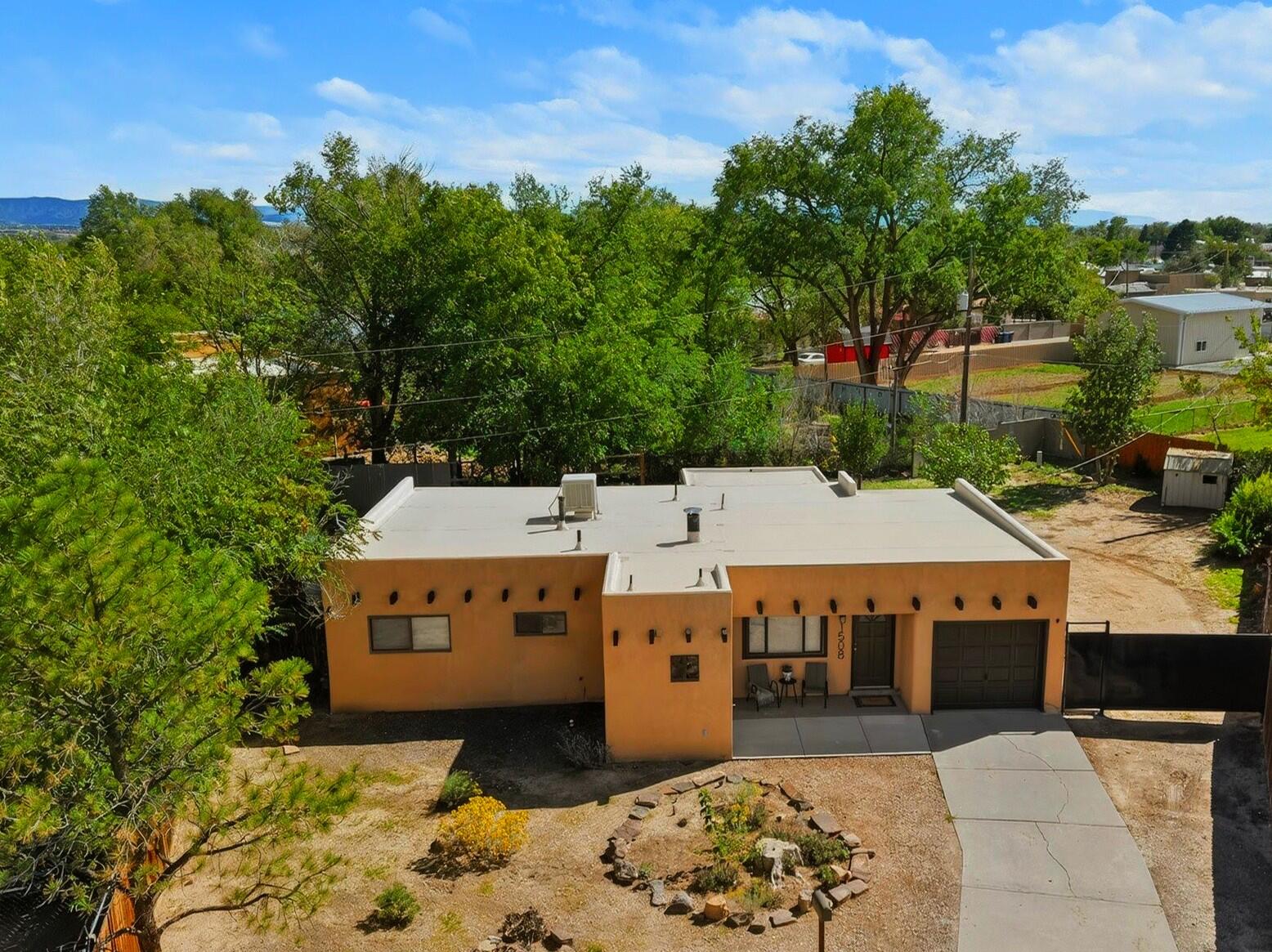 Photo 4 — 1508 San Lorenzo Place NW