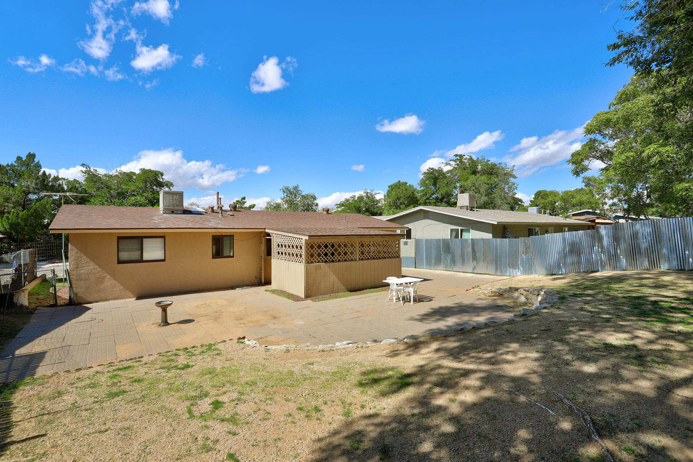 Photo 11 — 724 Monell Drive NE