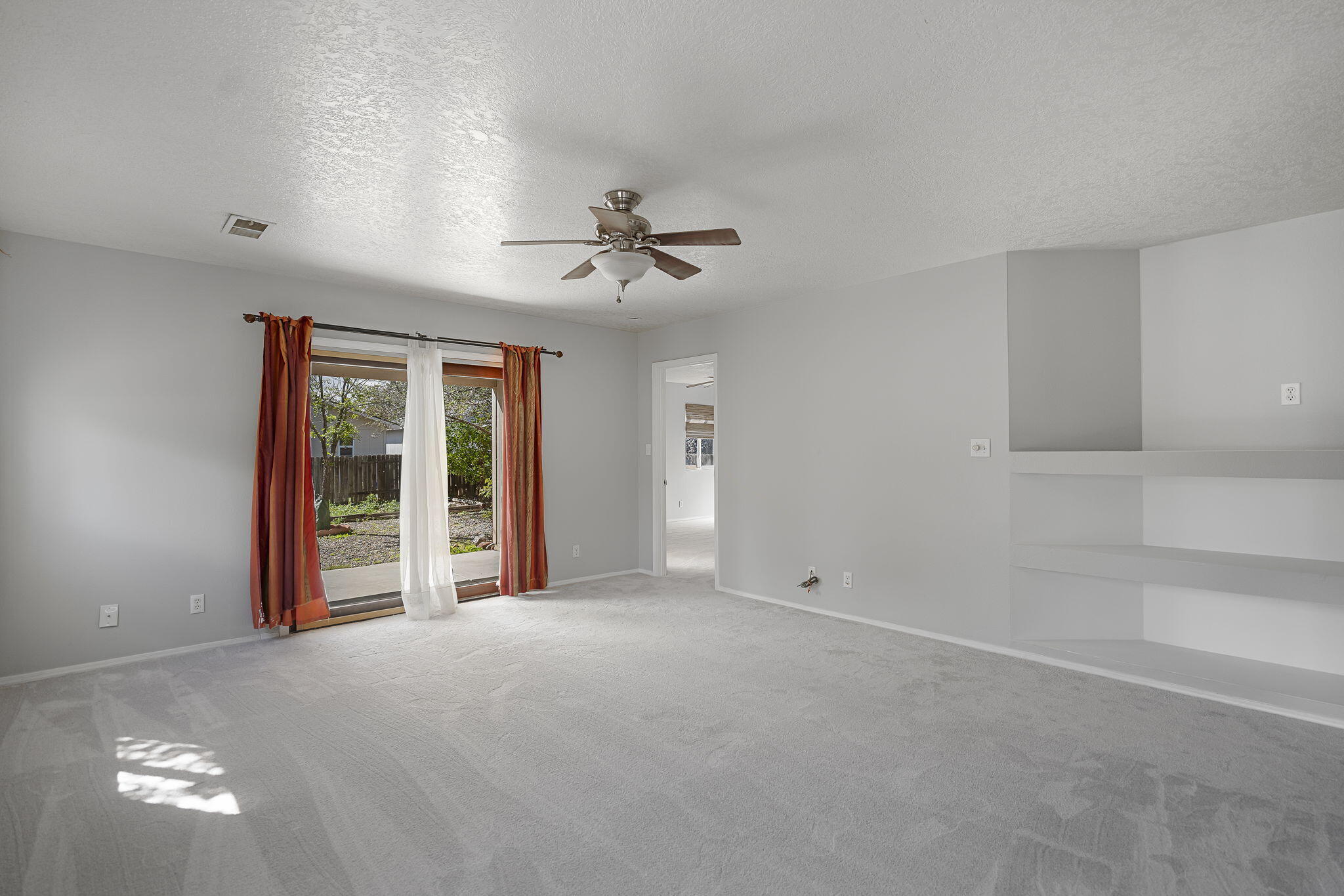 Photo 13 — 640 Santa Fe Meadows Drive NE