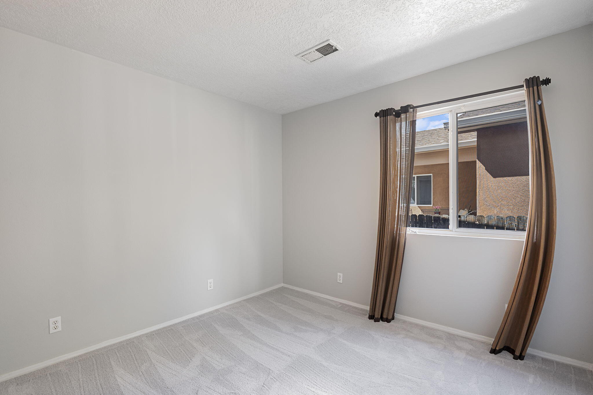Photo 10 — 640 Santa Fe Meadows Drive NE