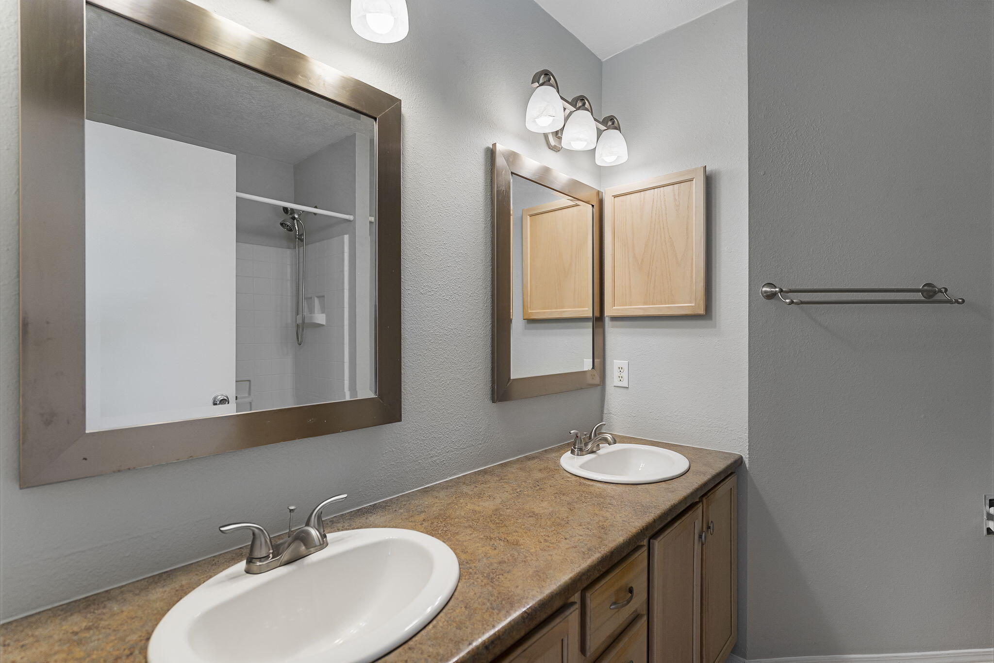 Photo 4 — 640 Santa Fe Meadows Drive NE