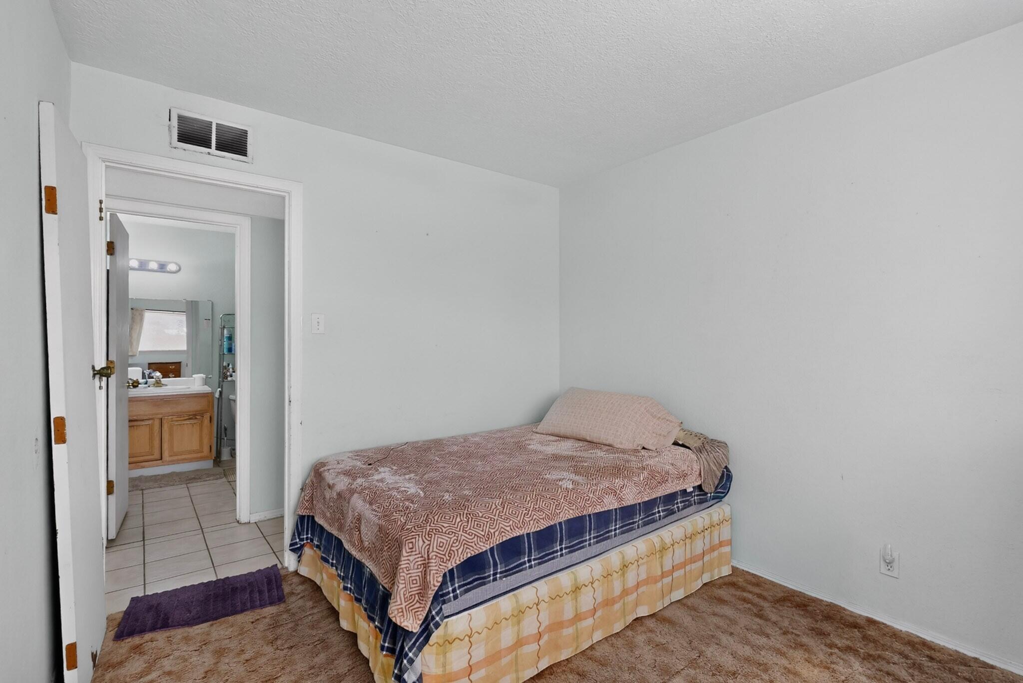 Photo 6 — 5589 Greer Loop SW