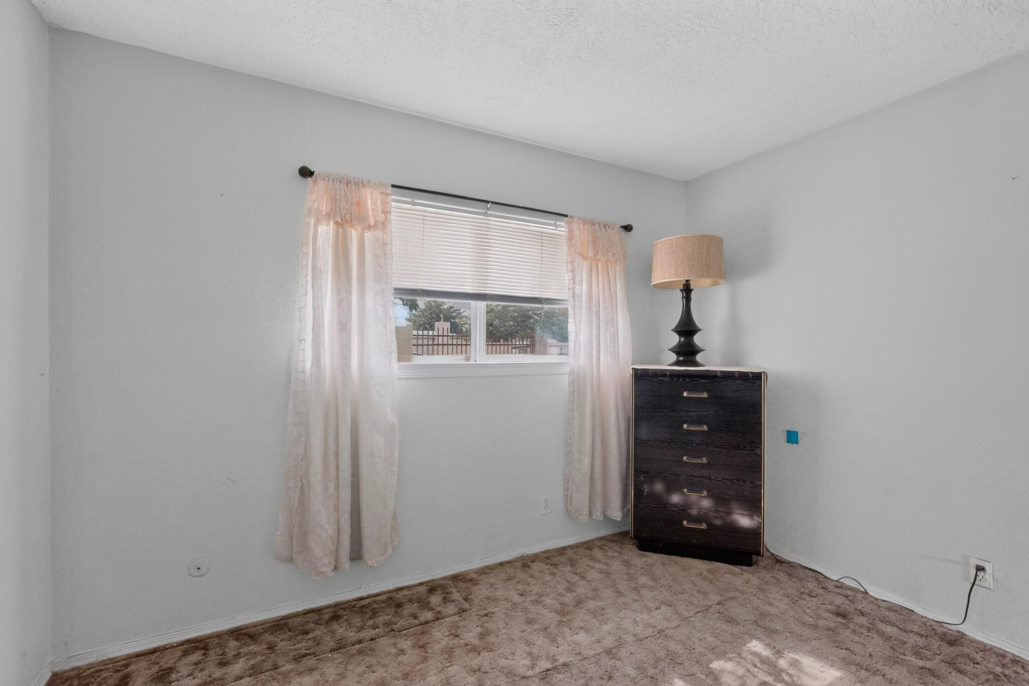 Photo 2 — 5589 Greer Loop SW