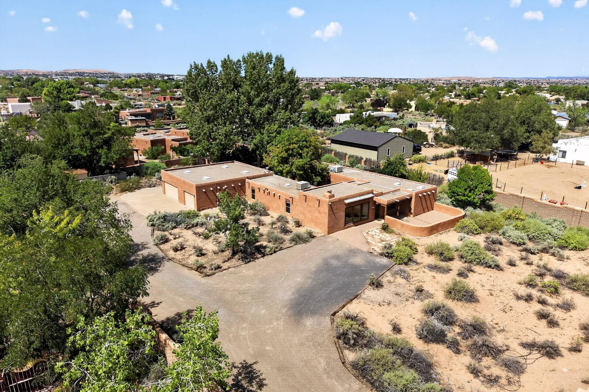 Photo 4 — 6608 Loma Larga Road