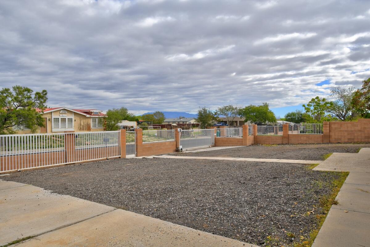 Photo 17 — 3012 Don Luciano Road SW