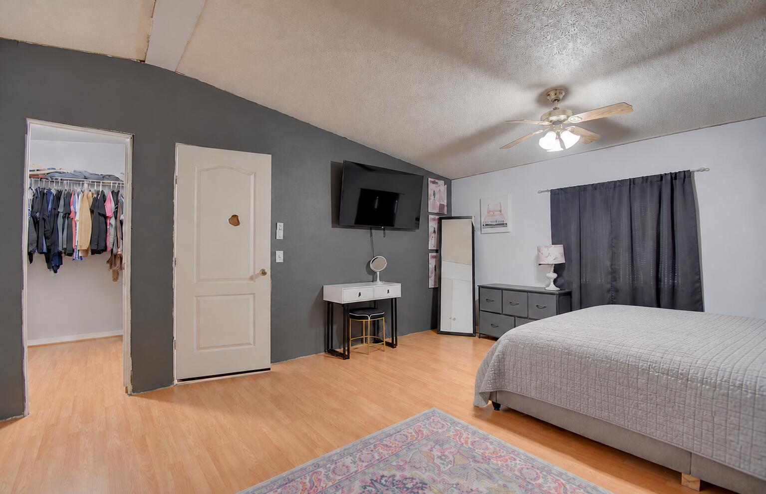 Photo 10 — 3012 Don Luciano Road SW