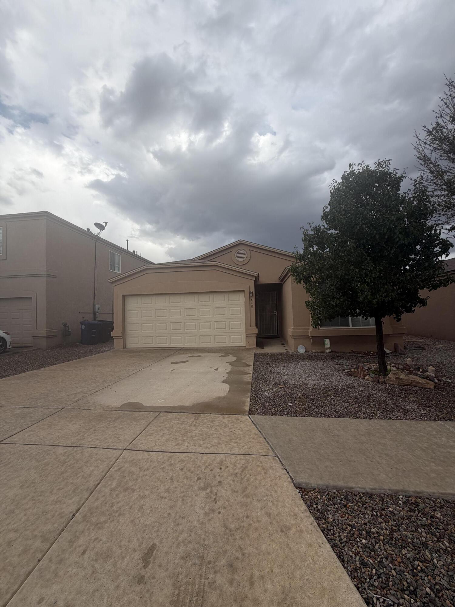 640 Ridgeside Trail SW