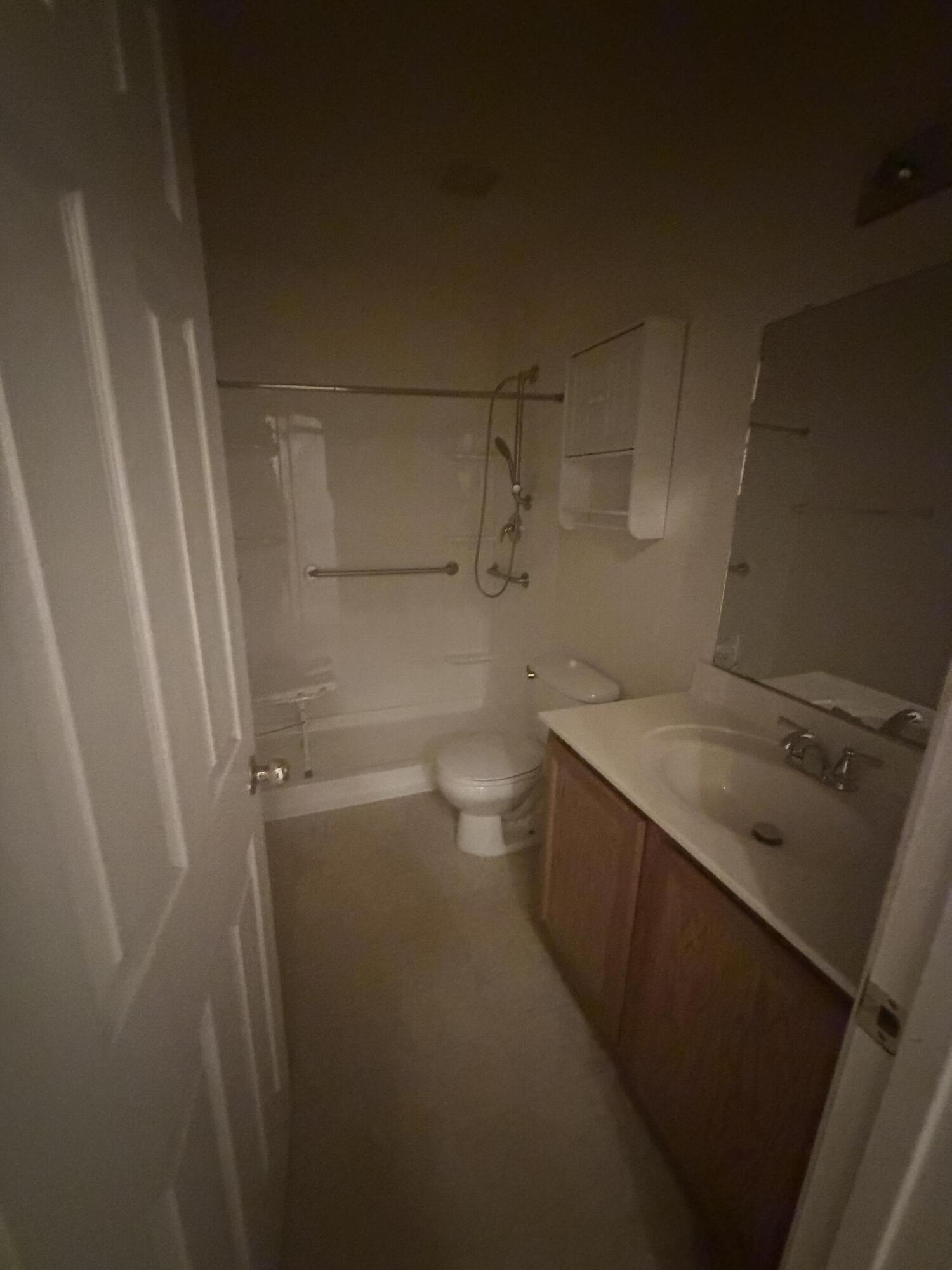 Photo 4 — 640 Ridgeside Trail SW