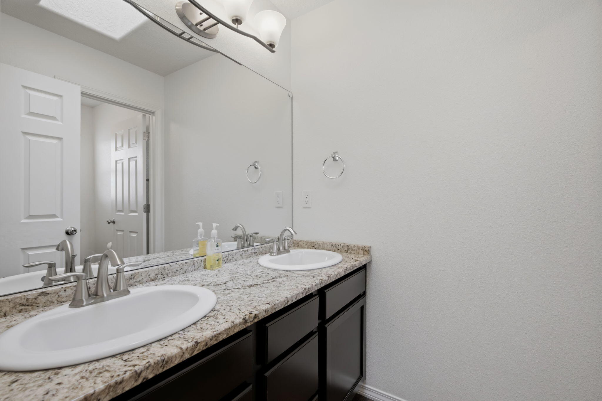Photo 18 — 1691 Camino Corona SW