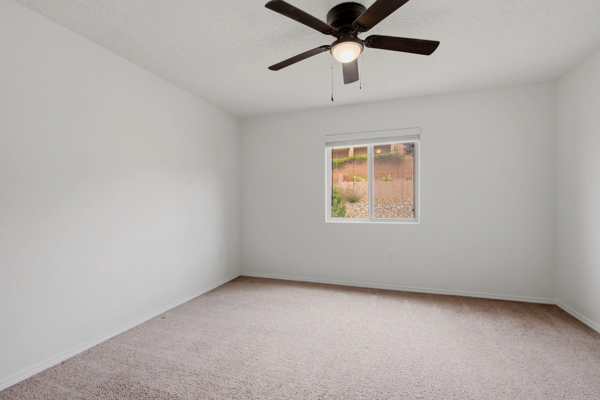 Photo 13 — 1691 Camino Corona SW
