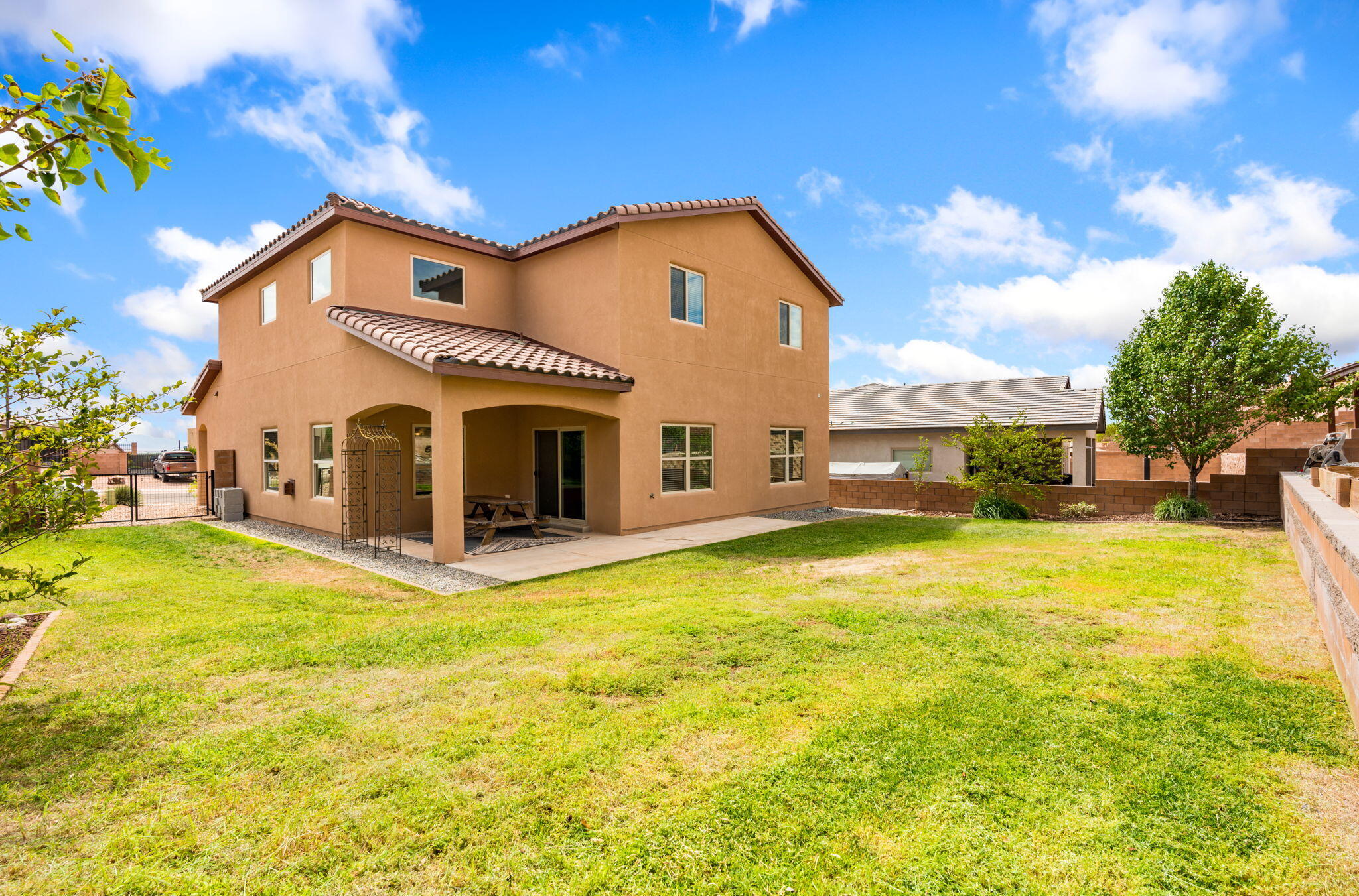 Photo 6 — 1691 Camino Corona SW