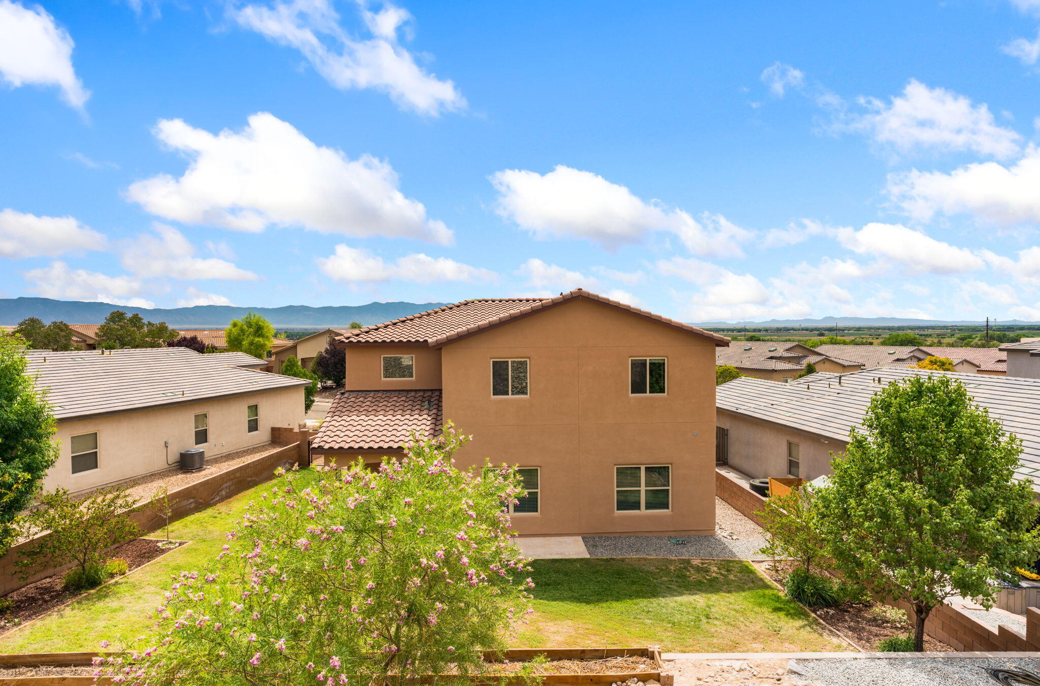 Photo 5 — 1691 Camino Corona SW