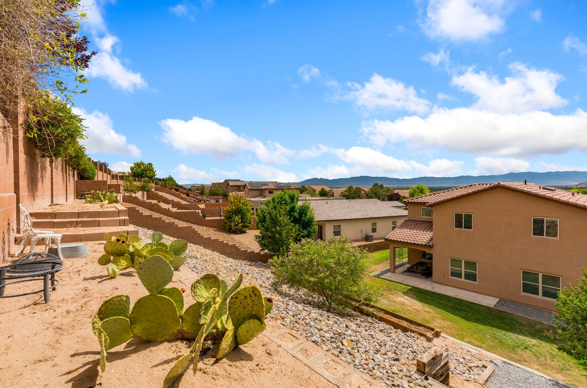 Photo 4 — 1691 Camino Corona SW