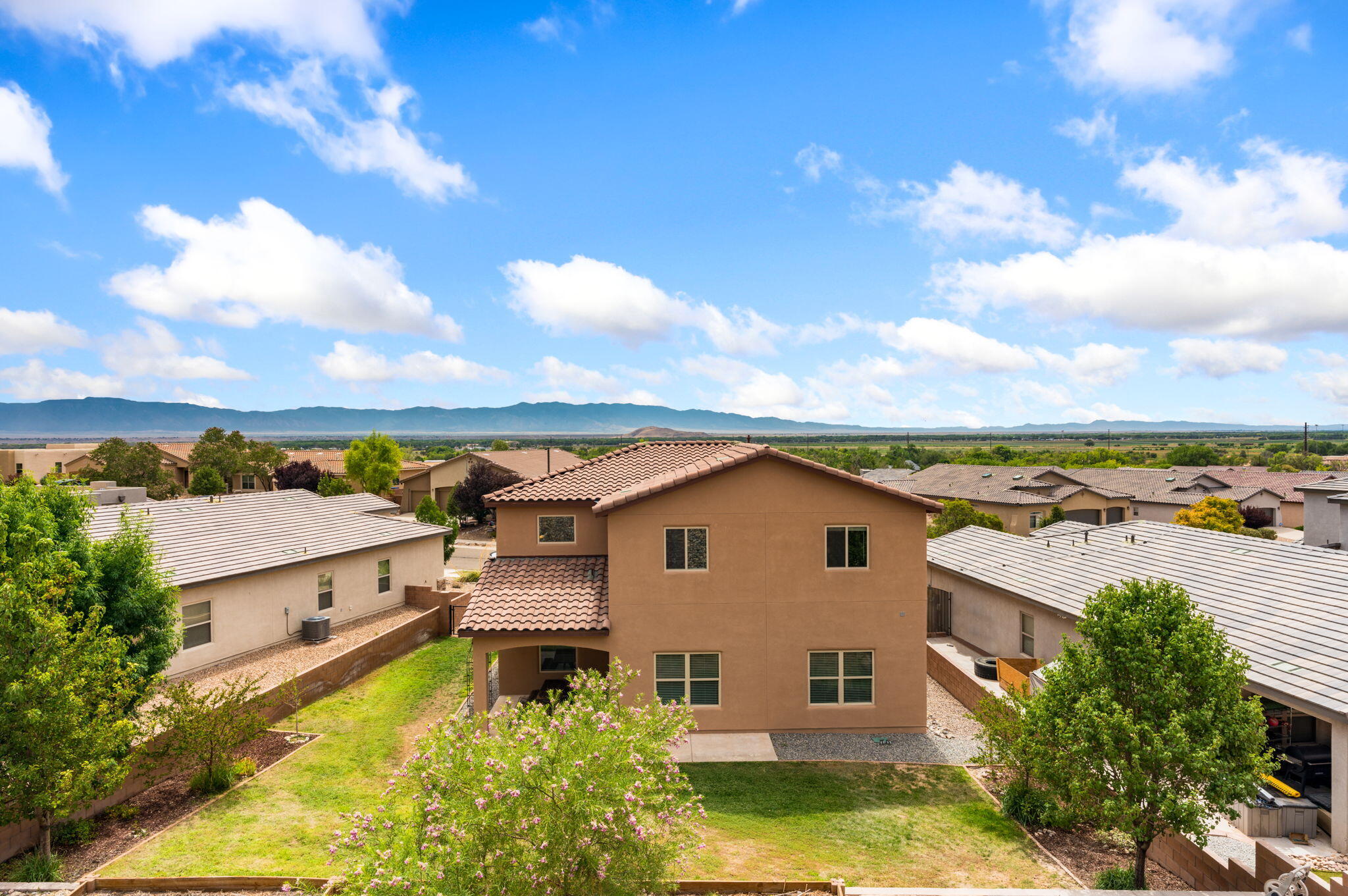 Photo 3 — 1691 Camino Corona SW