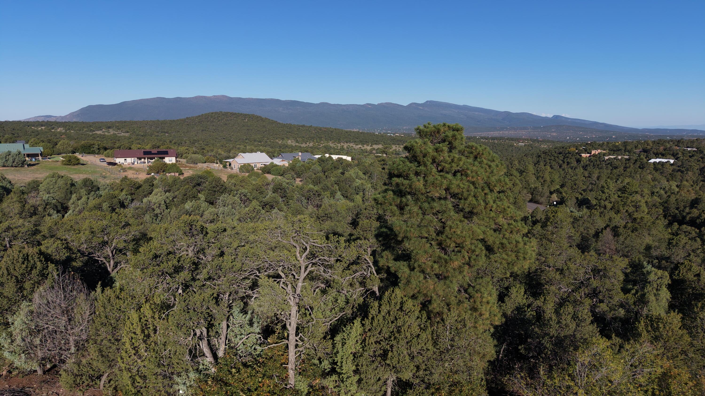 Photo 10 — 6 Los Pecos Loop