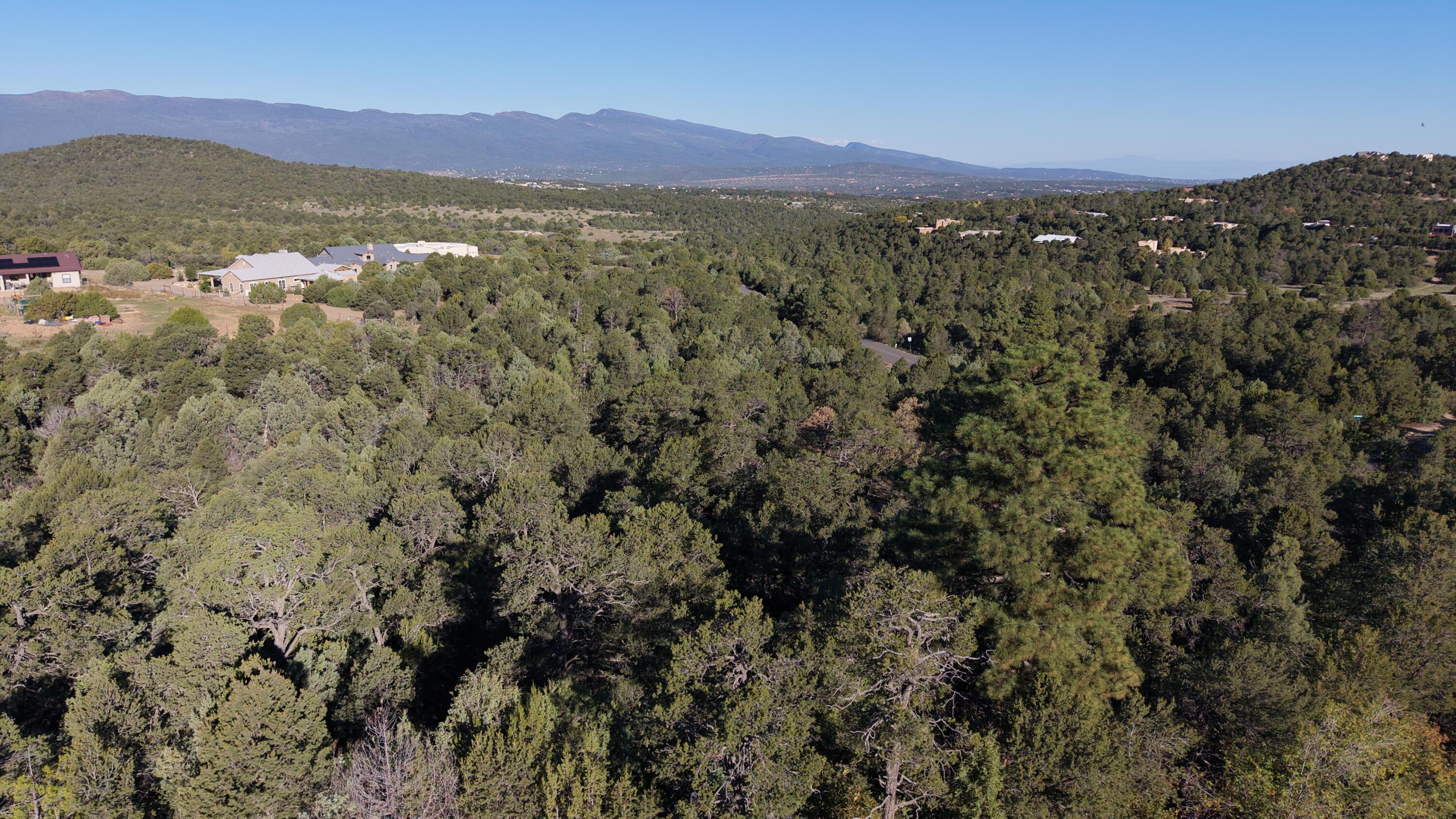 Photo 5 — 6 Los Pecos Loop