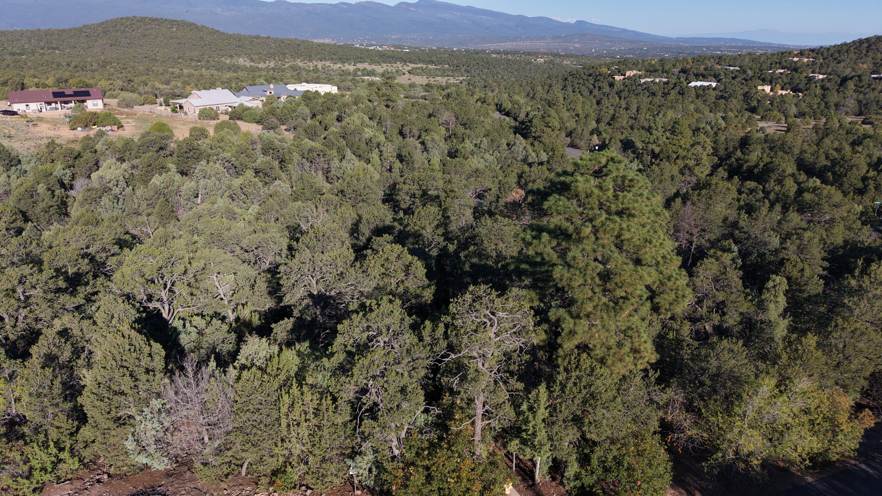 Photo 4 — 6 Los Pecos Loop
