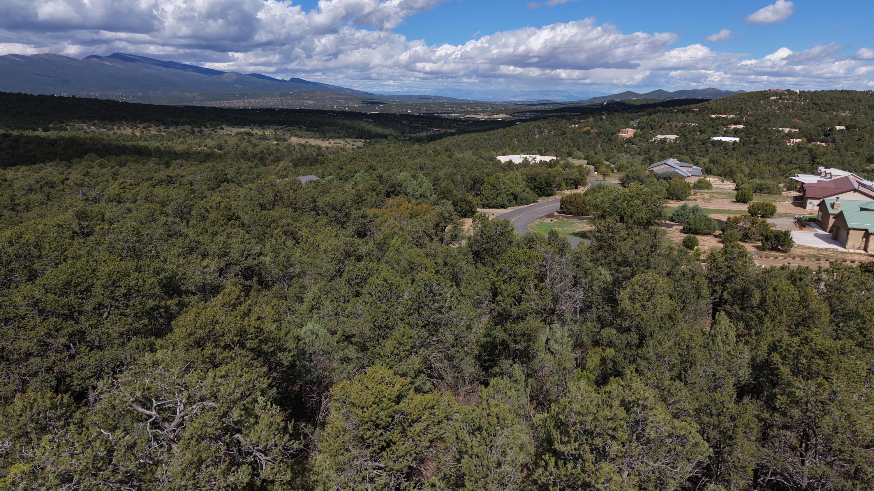 Photo 10 — 50 Los Pecos Loop