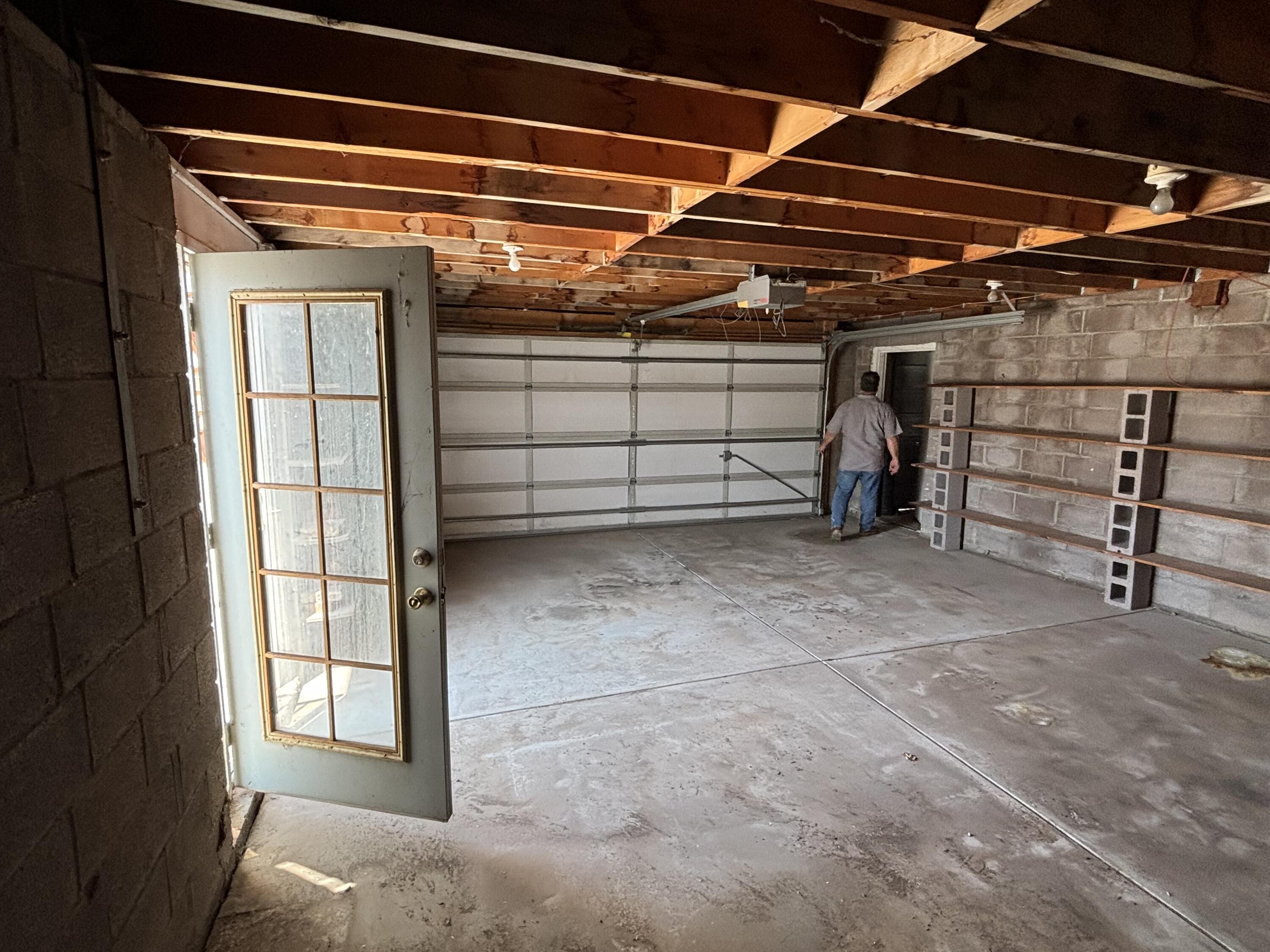 Photo 15 — 1928 Sunshine Terrace SE