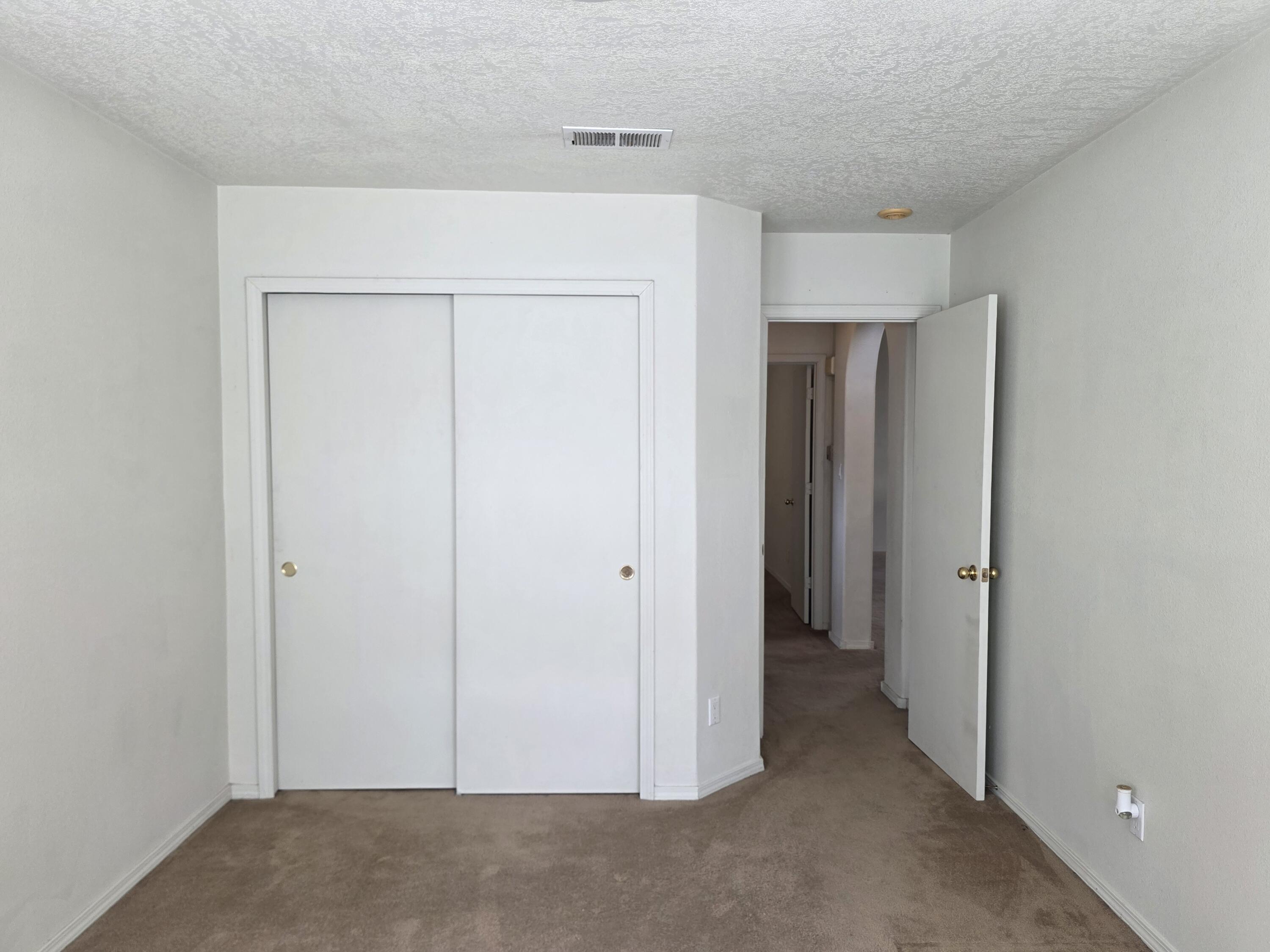 Photo 17 — 17 Violeta Place
