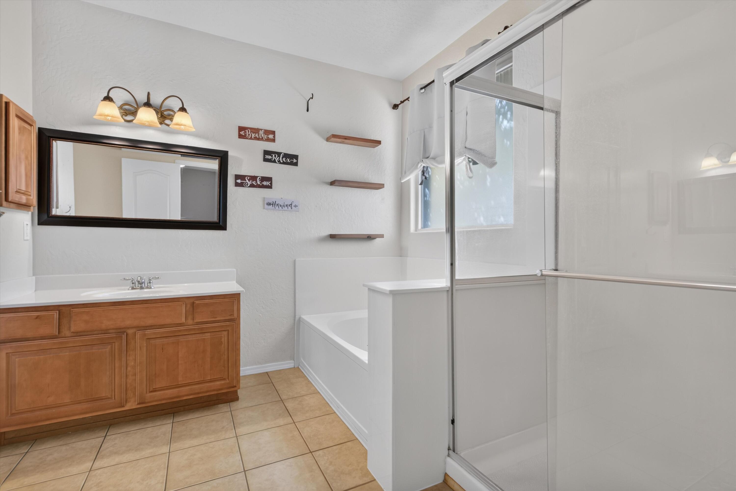 Photo 19 — 2025 Platina Road SE