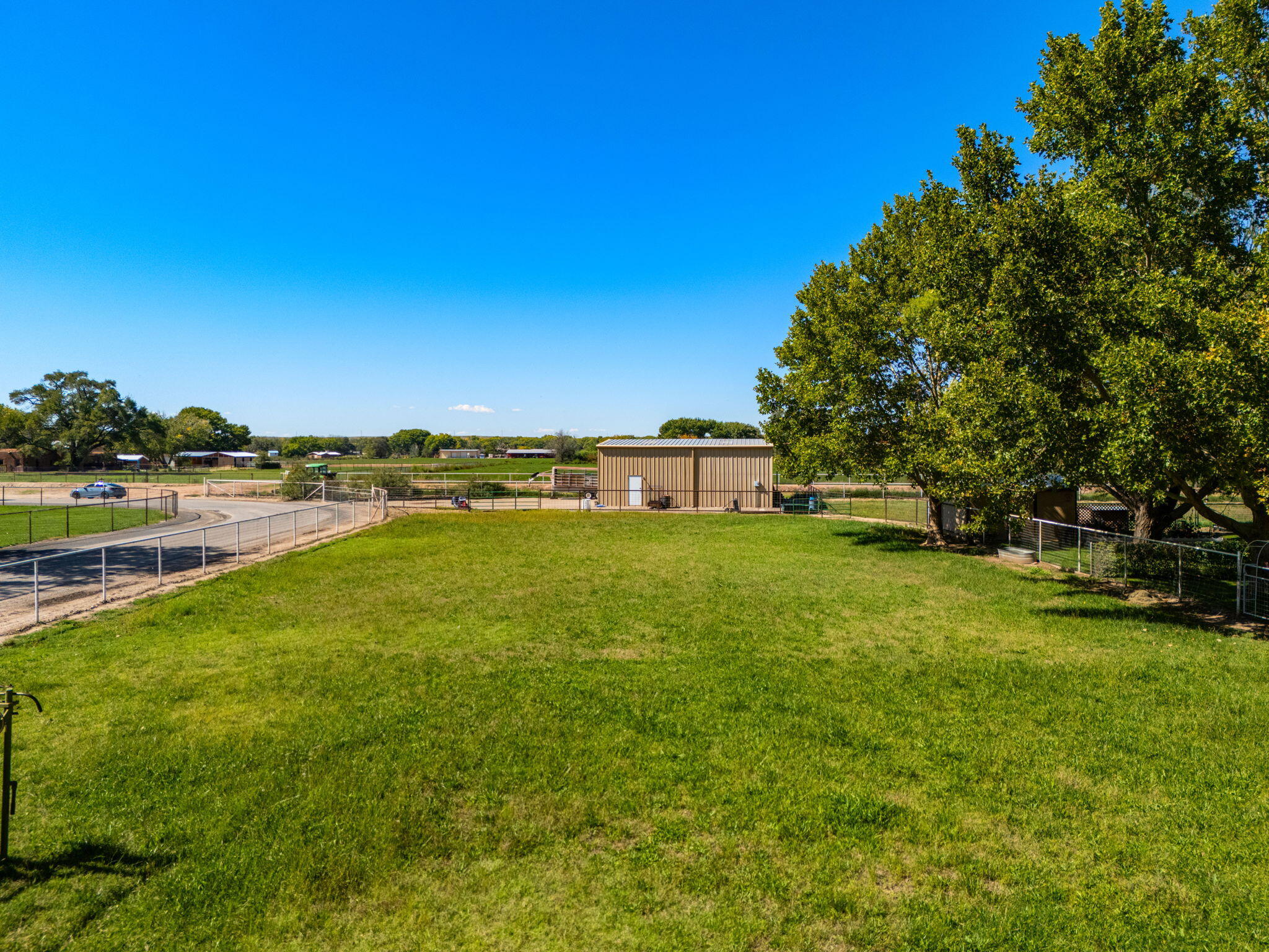 Photo 11 — 335 Del Norte Court