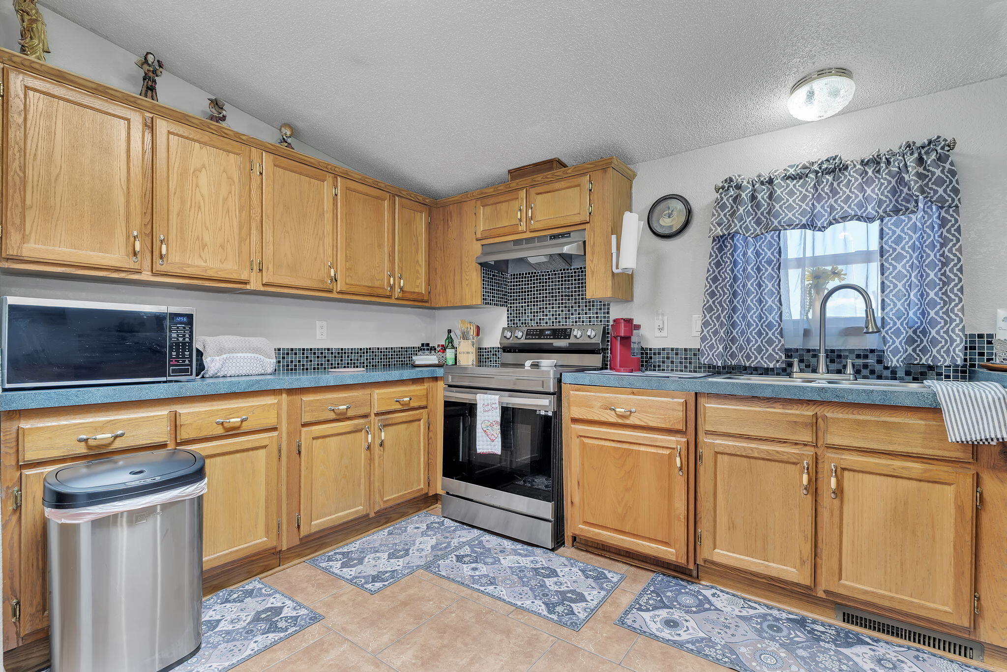 Photo 14 — 800 24th Street SW