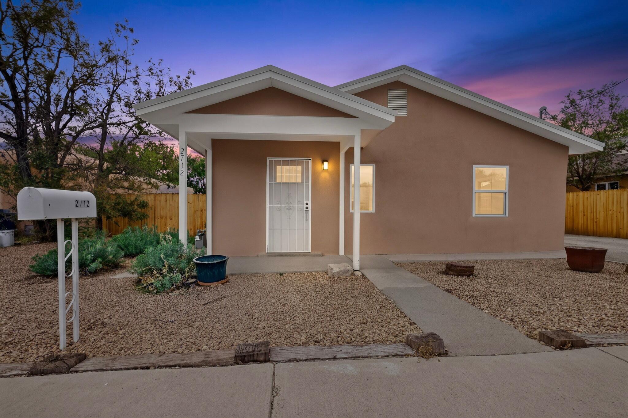2712 Zickert Road NW, Albuquerque, NM 87104