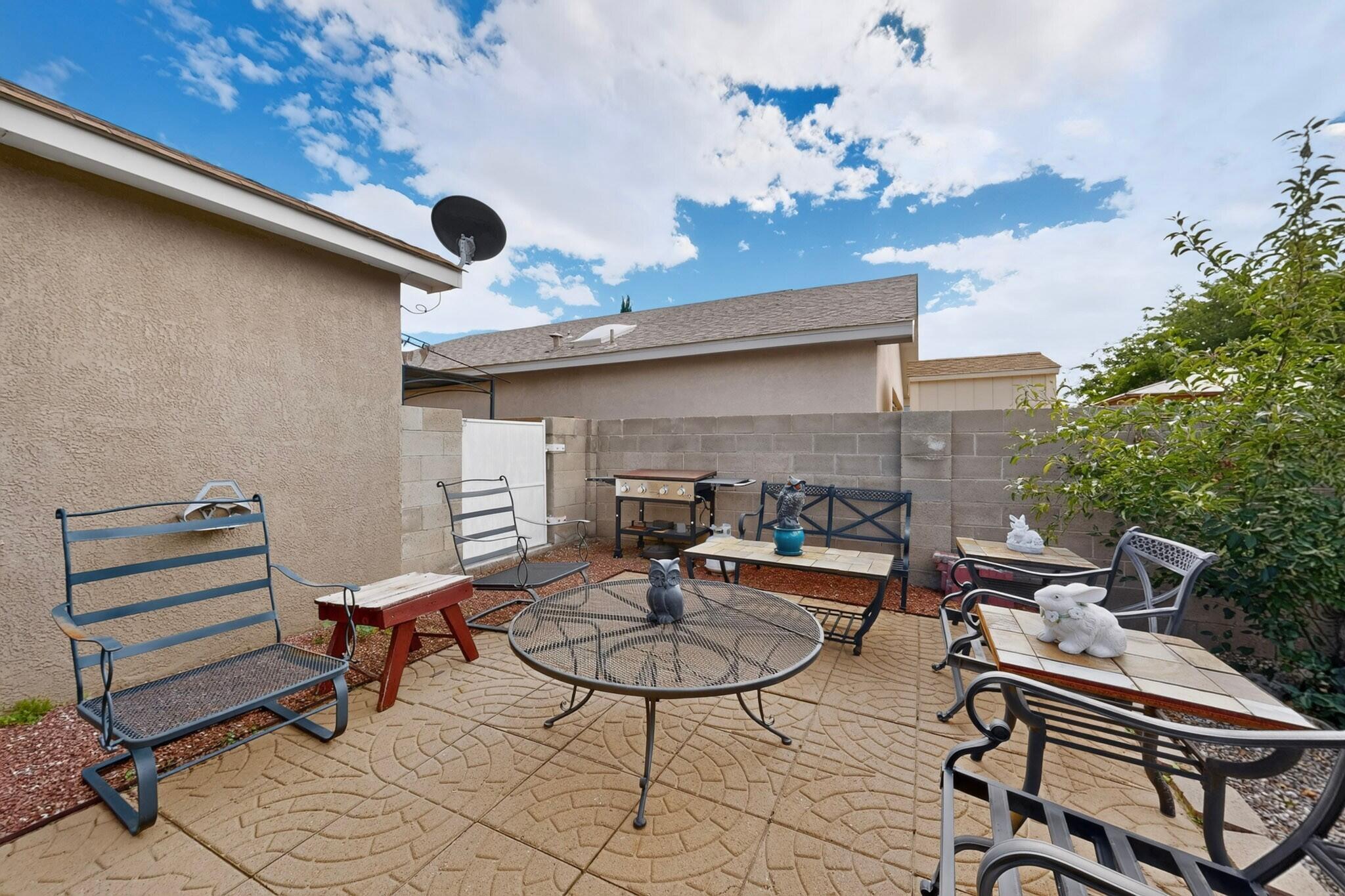 Photo 17 — 5135 Gaviota NW