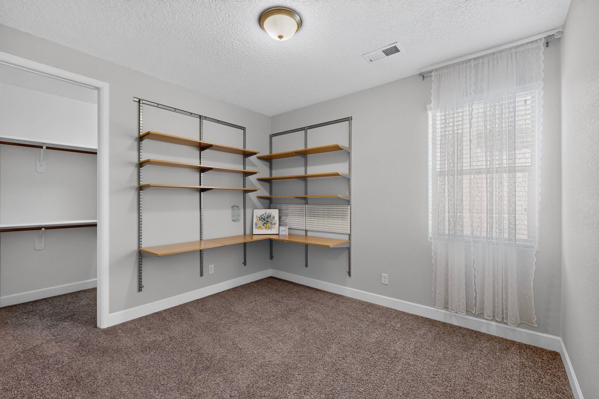 Photo 7 — 5925 Vista Manzano Court NE