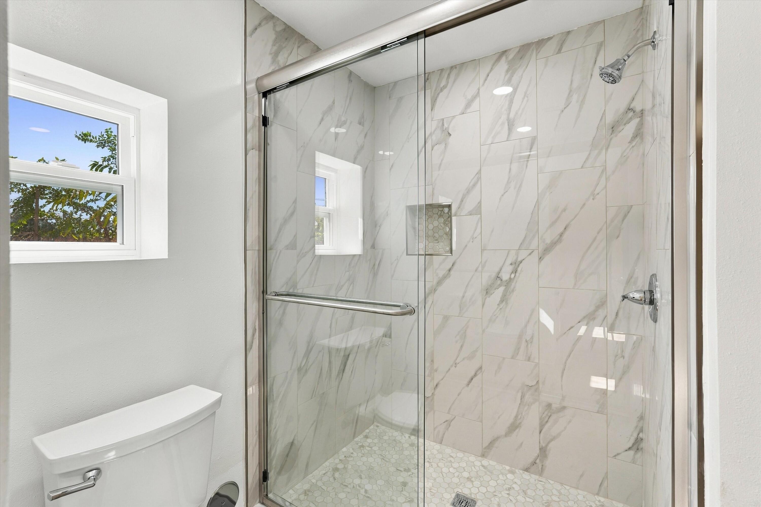 Photo 20 — 918 22nd Street NW