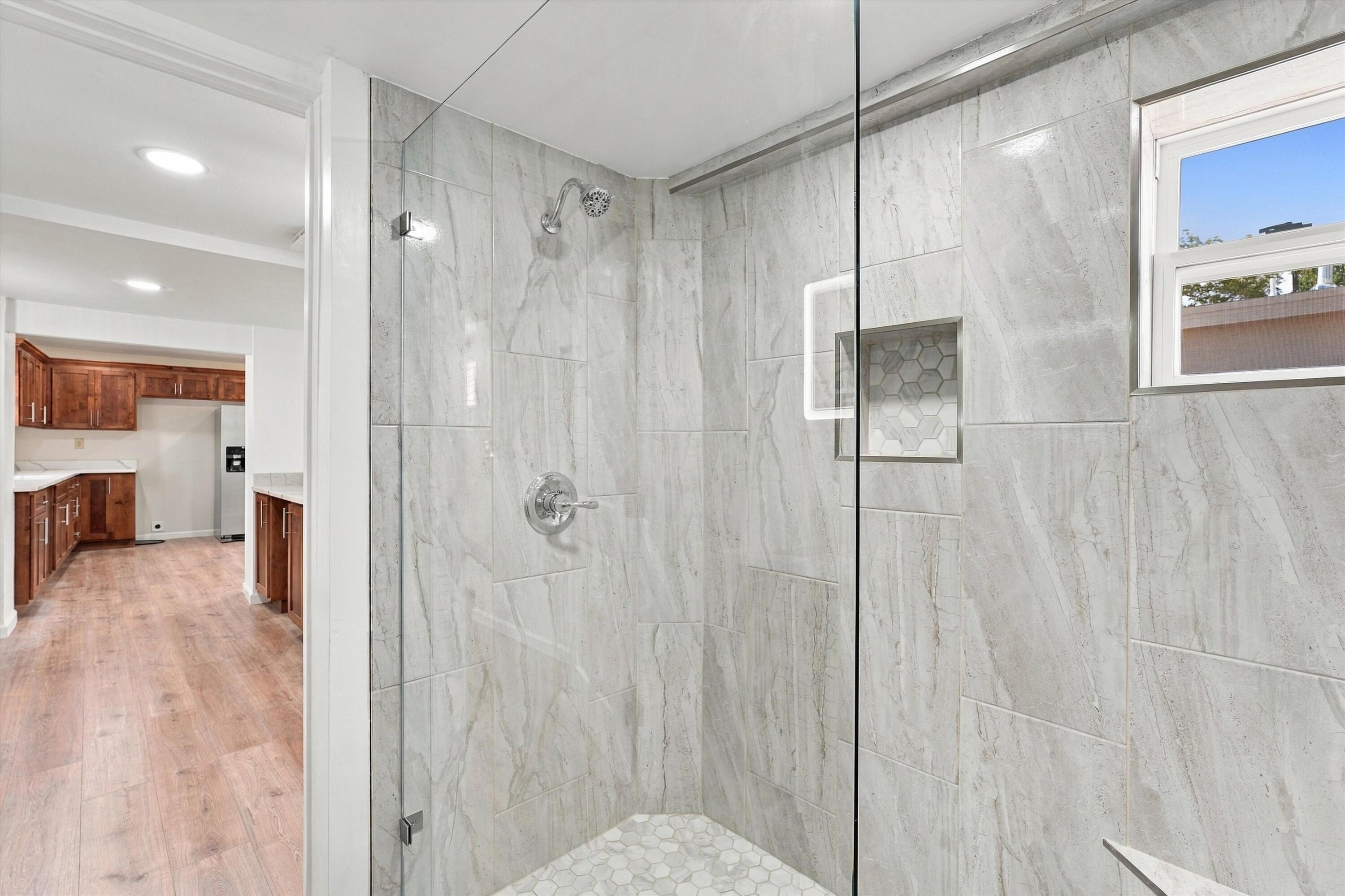 Photo 13 — 918 22nd Street NW