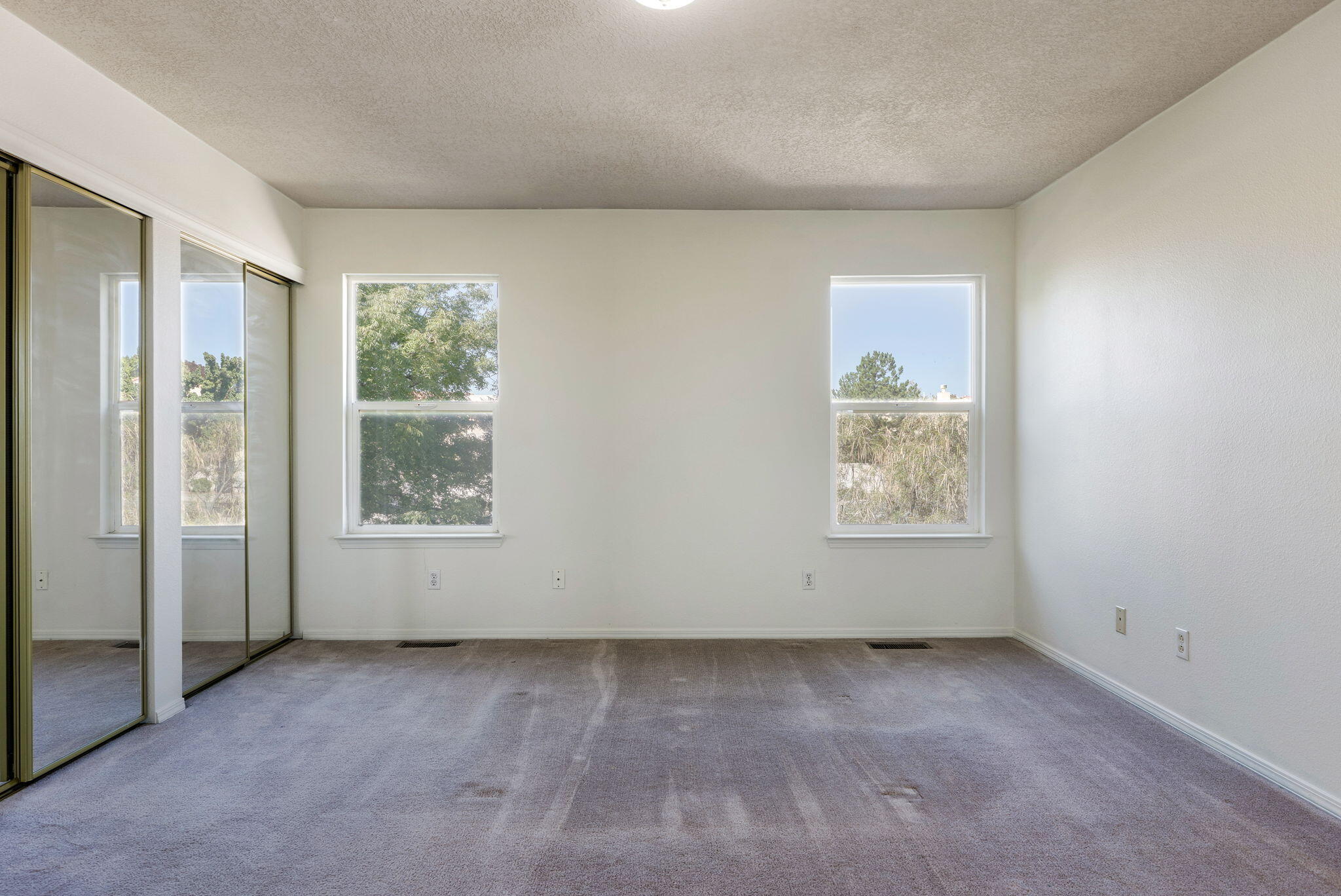 Photo 12 — 3357 Marino Drive SE
