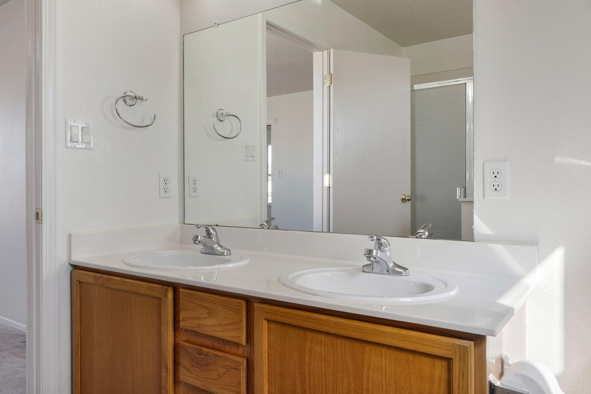 Photo 10 — 3357 Marino Drive SE
