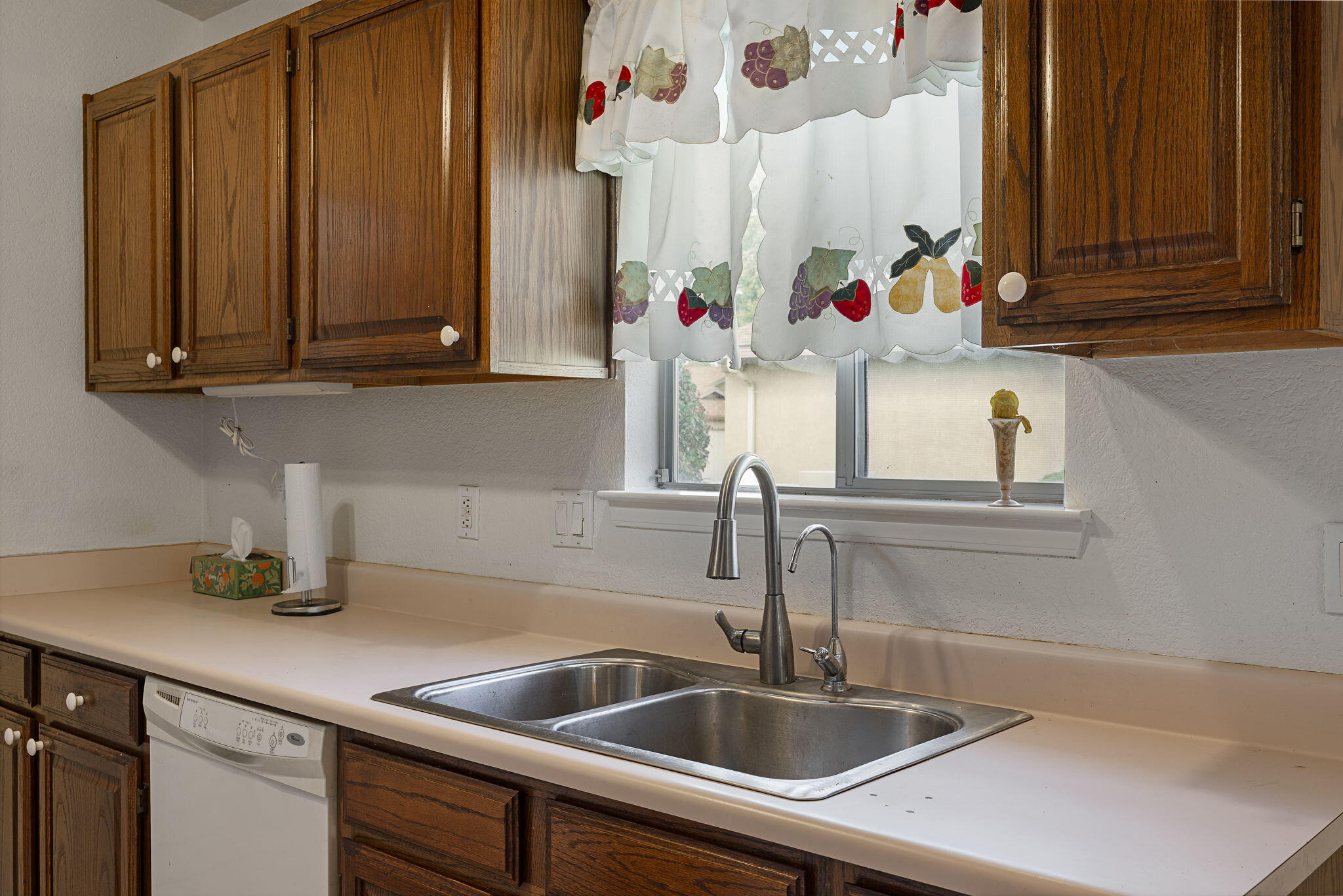 Photo 9 — 500 Seward Park Avenue NE