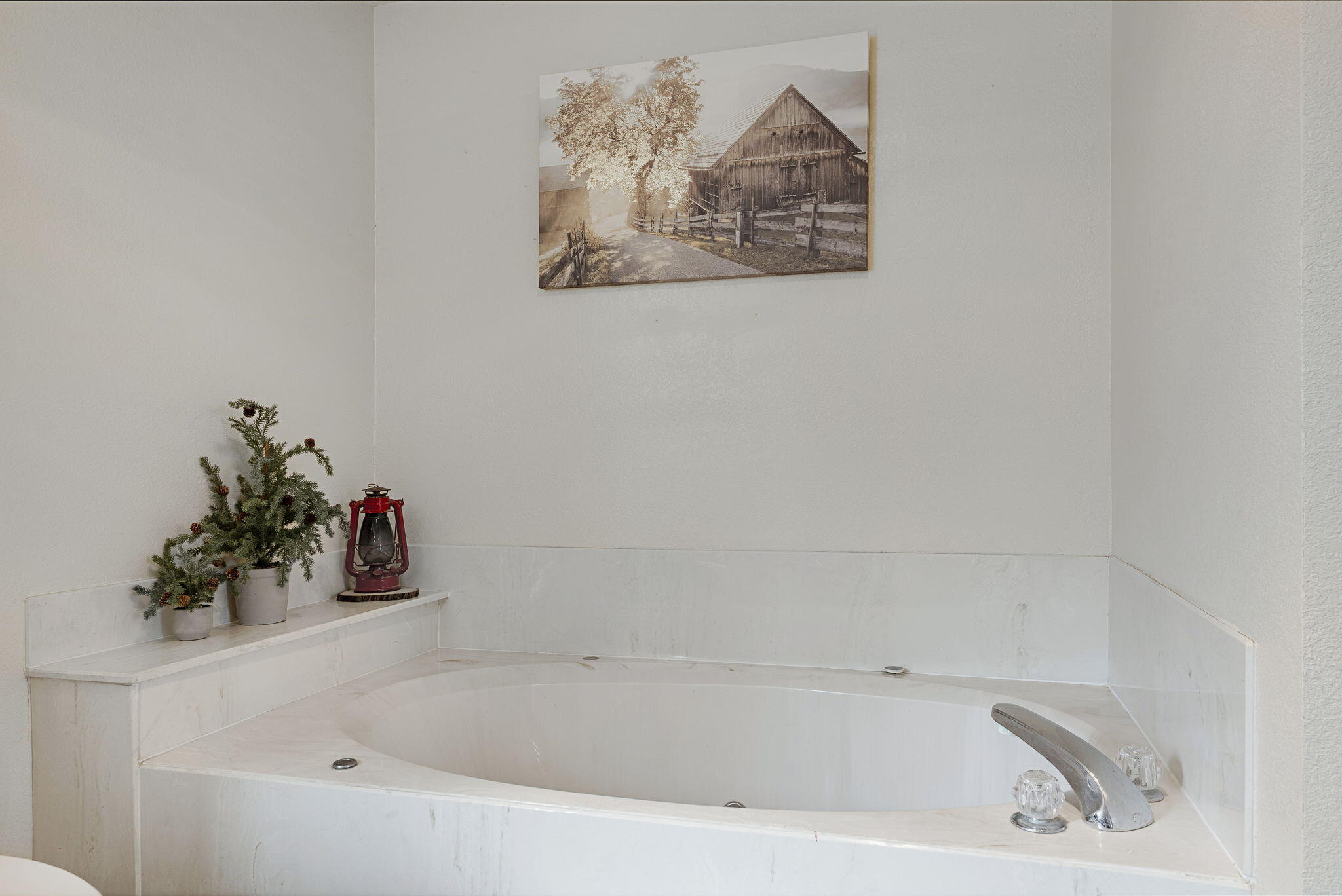 Photo 16 — 42 Cayetano Road