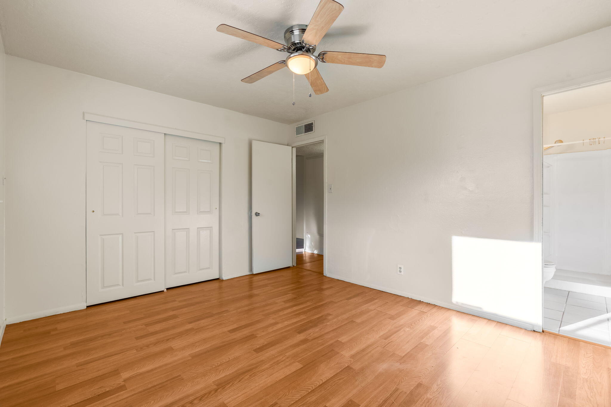 Photo 13 — 8816 Robby Avenue SW