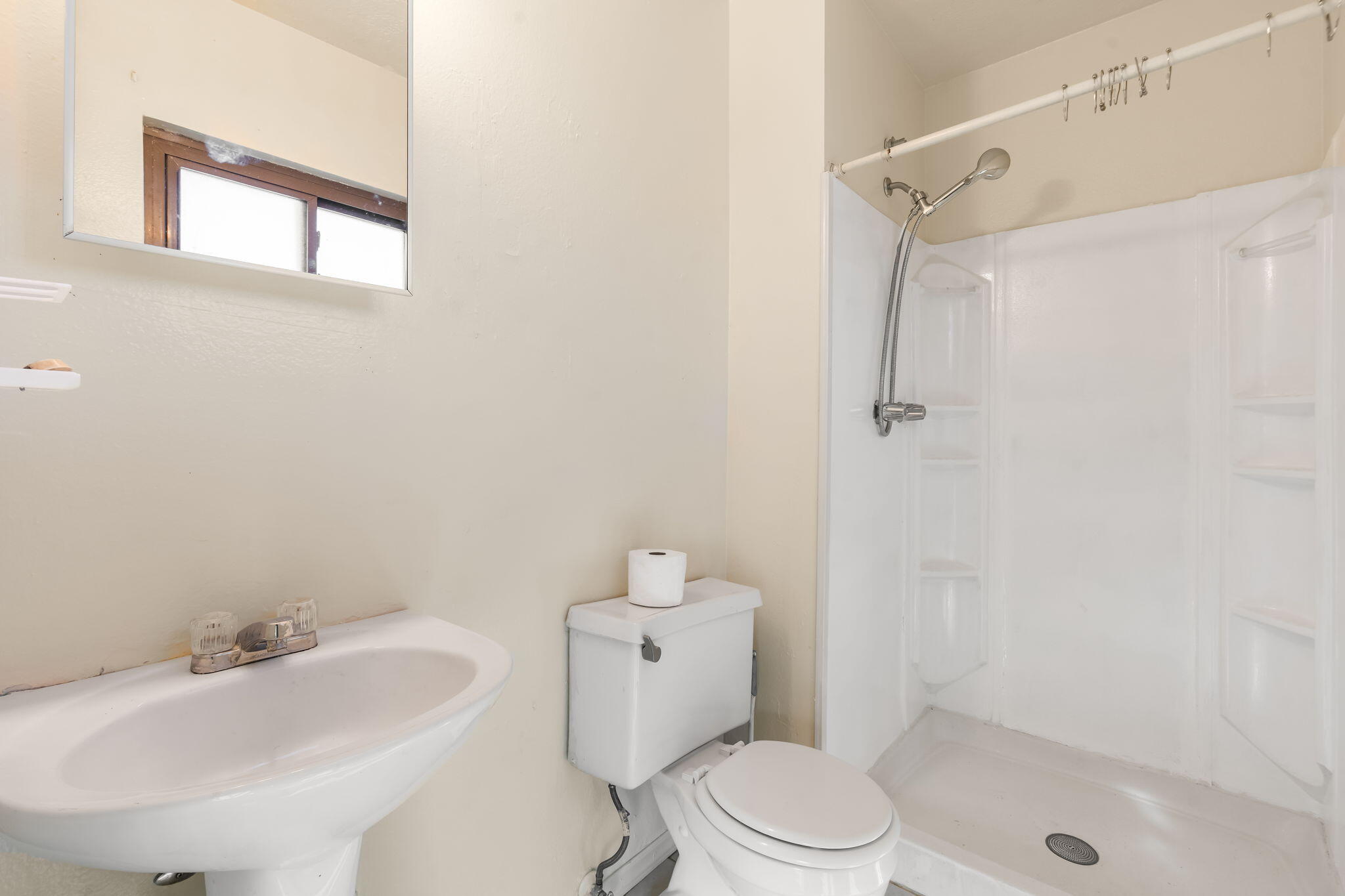 Photo 12 — 8816 Robby Avenue SW