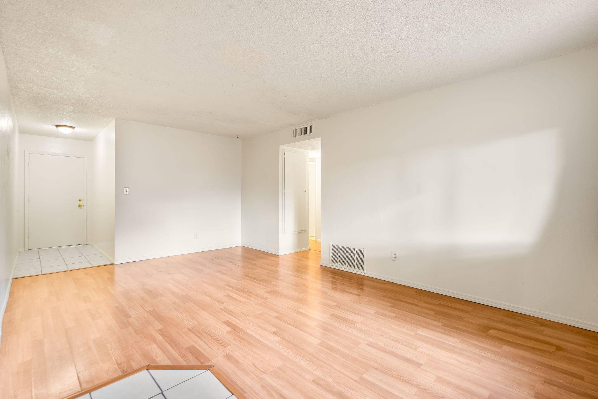 Photo 19 — 8816 Robby Avenue SW