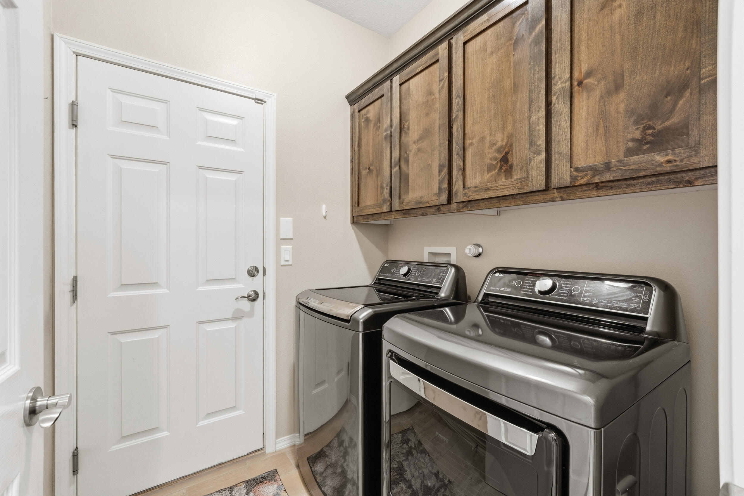 Photo 13 — 315 Sunrise Bluffs Drive