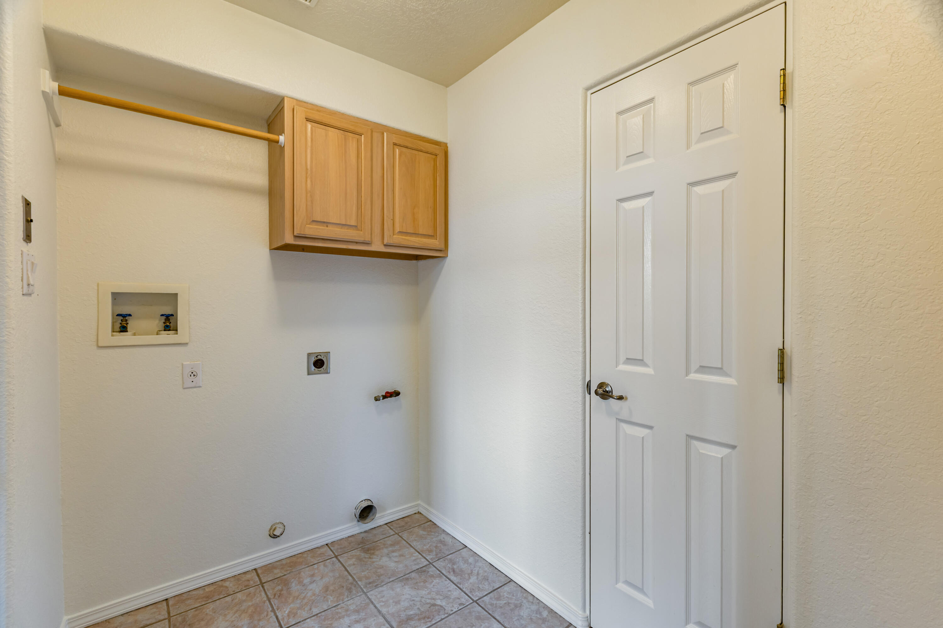 Photo 5 — 17 Kiva Loop