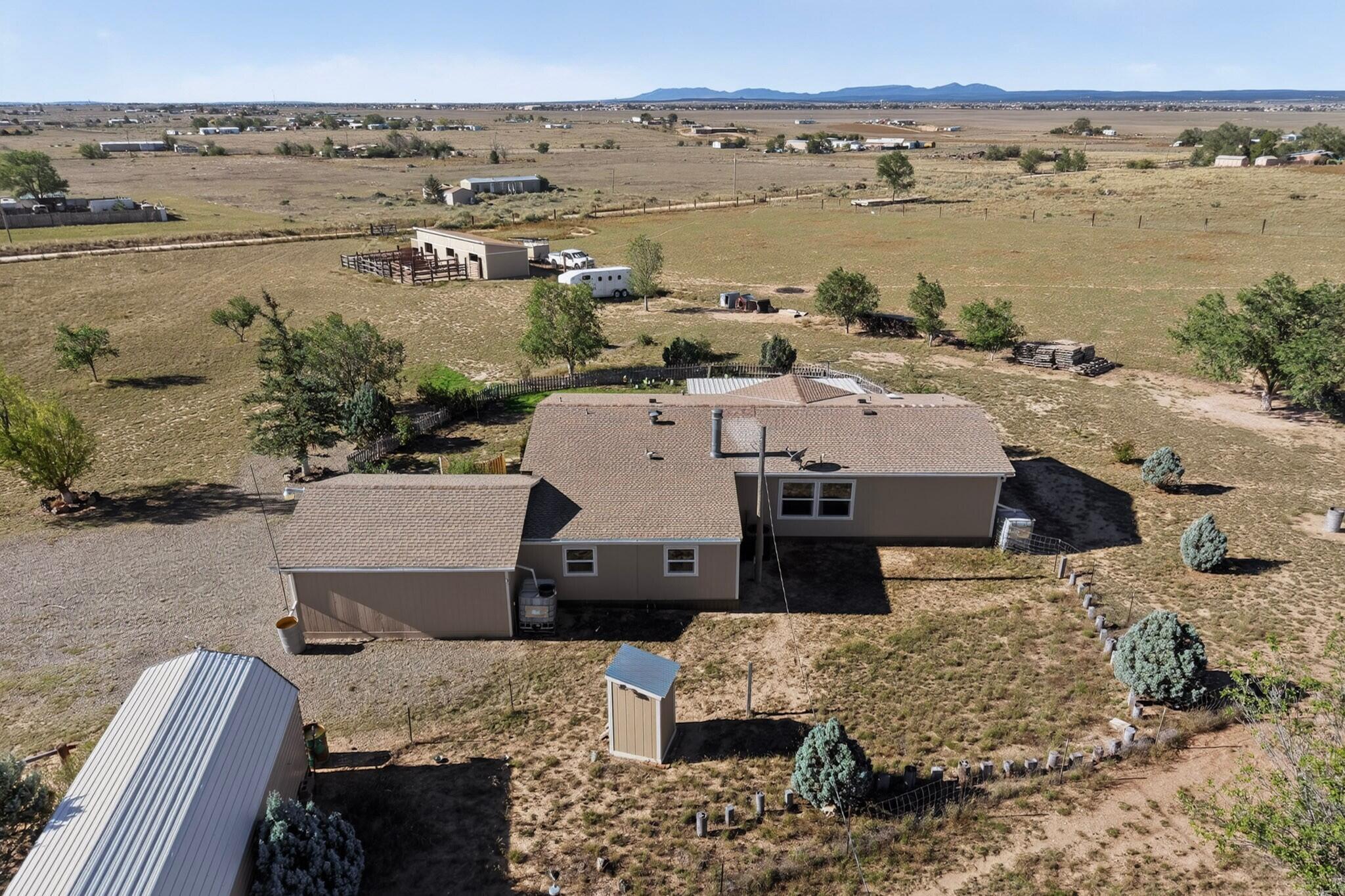 Photo 5 — 170 Appaloosa Road