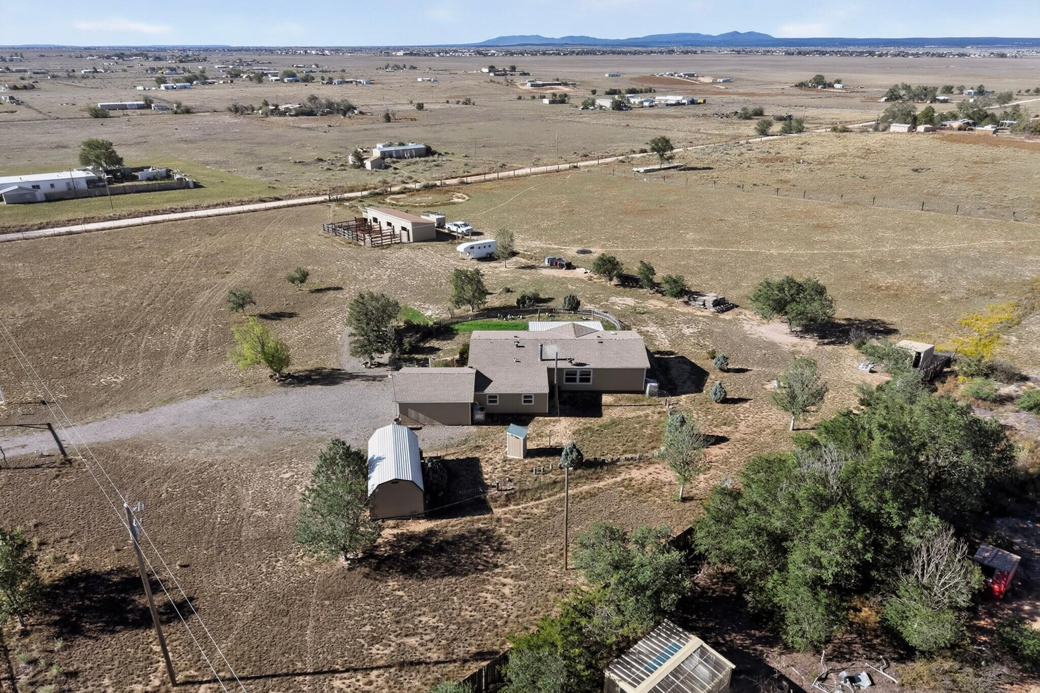 Photo 3 — 170 Appaloosa Road