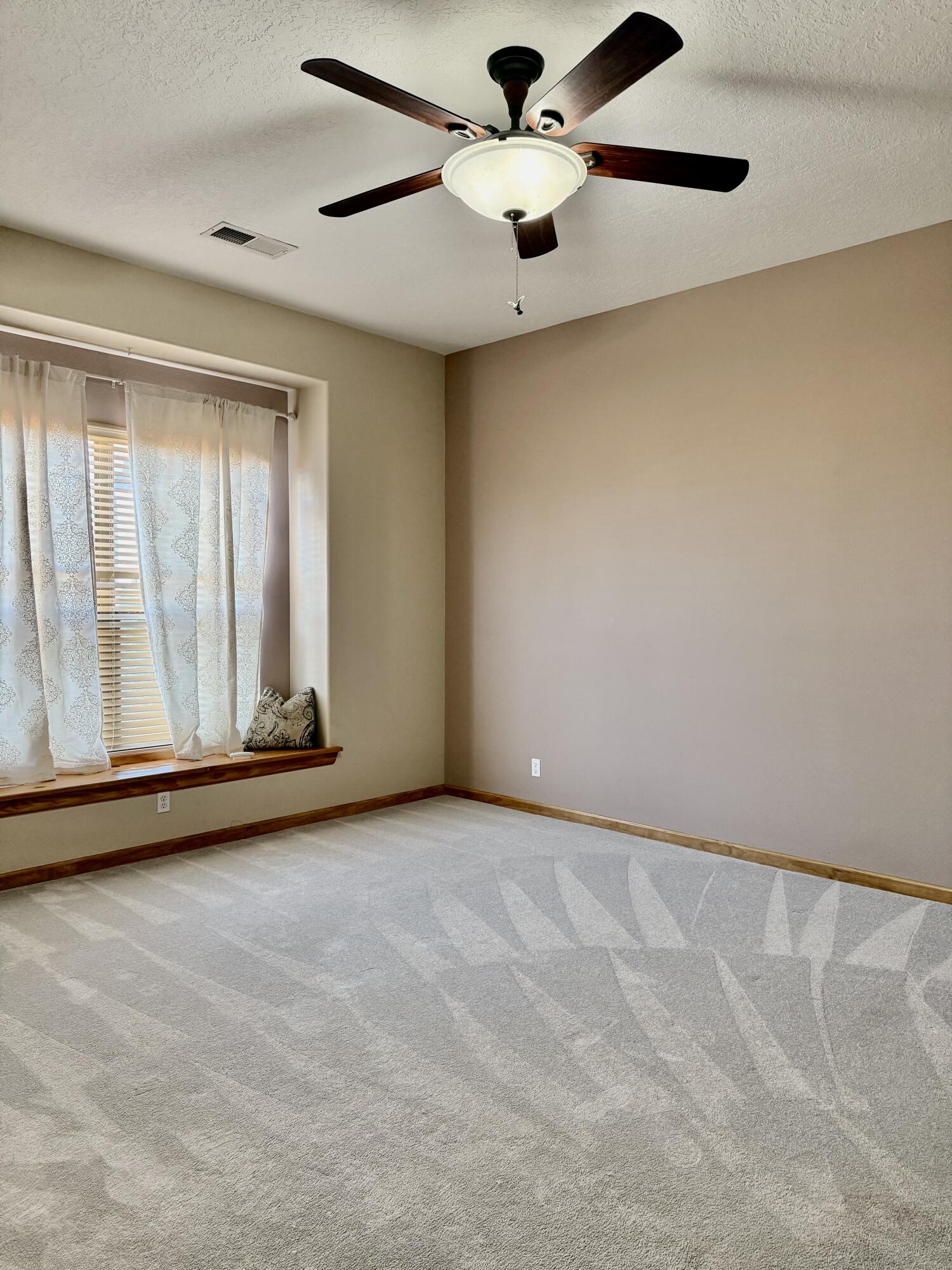 Photo 7 — 2453 Tyler Loop NE
