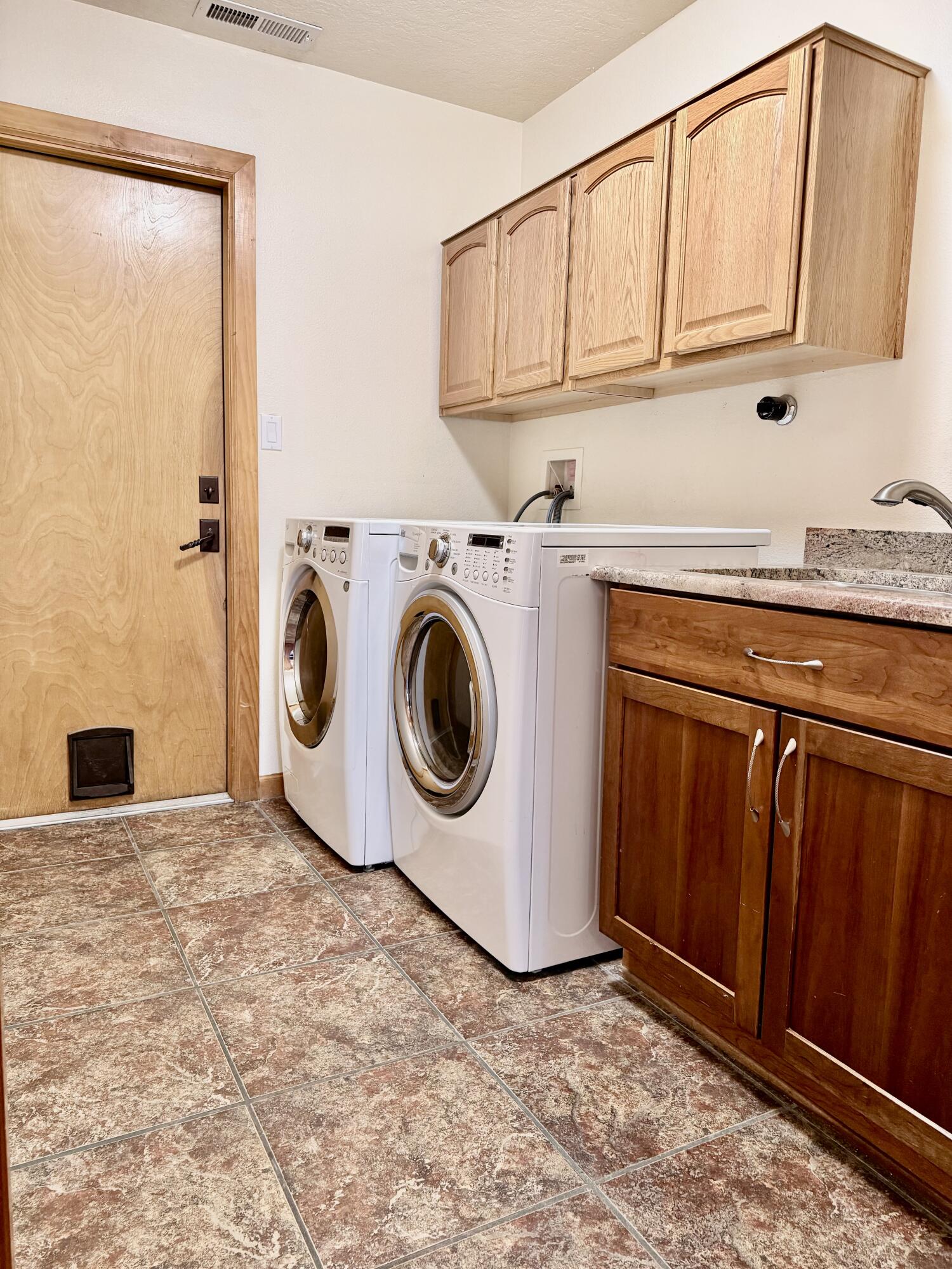 Photo 15 — 2453 Tyler Loop NE