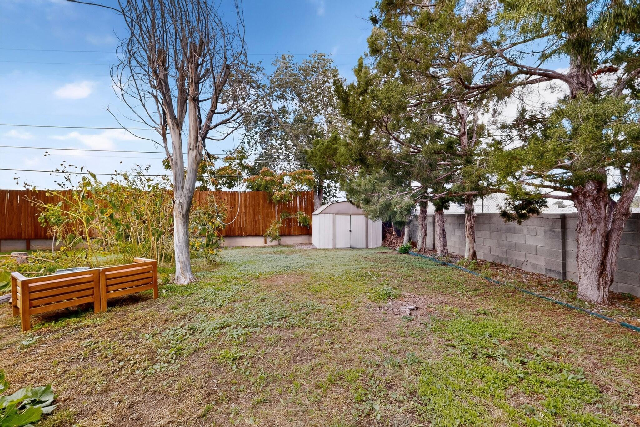 Photo 3 — 6001 Woodford Place NE