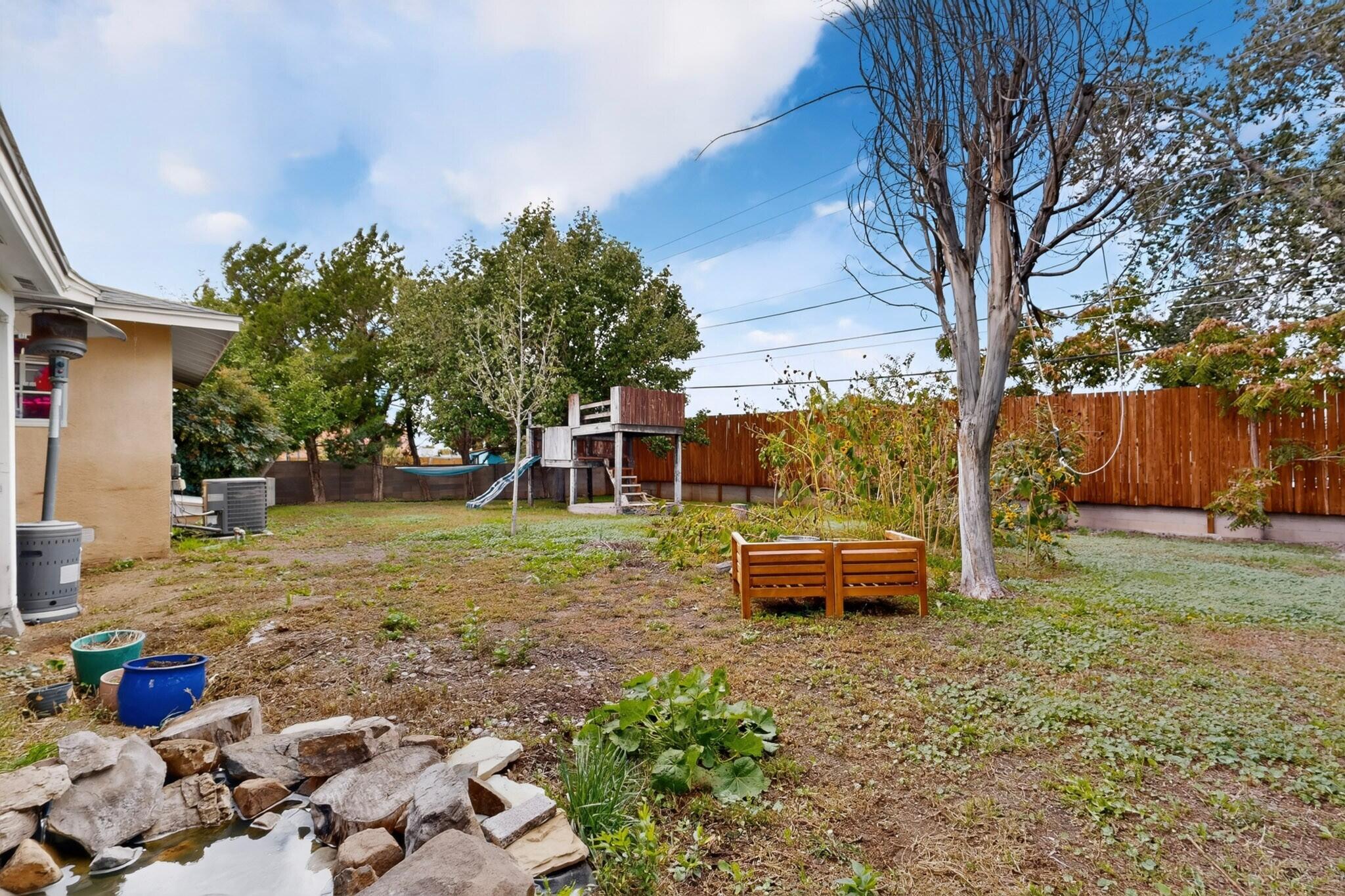 Photo 5 — 6001 Woodford Place NE
