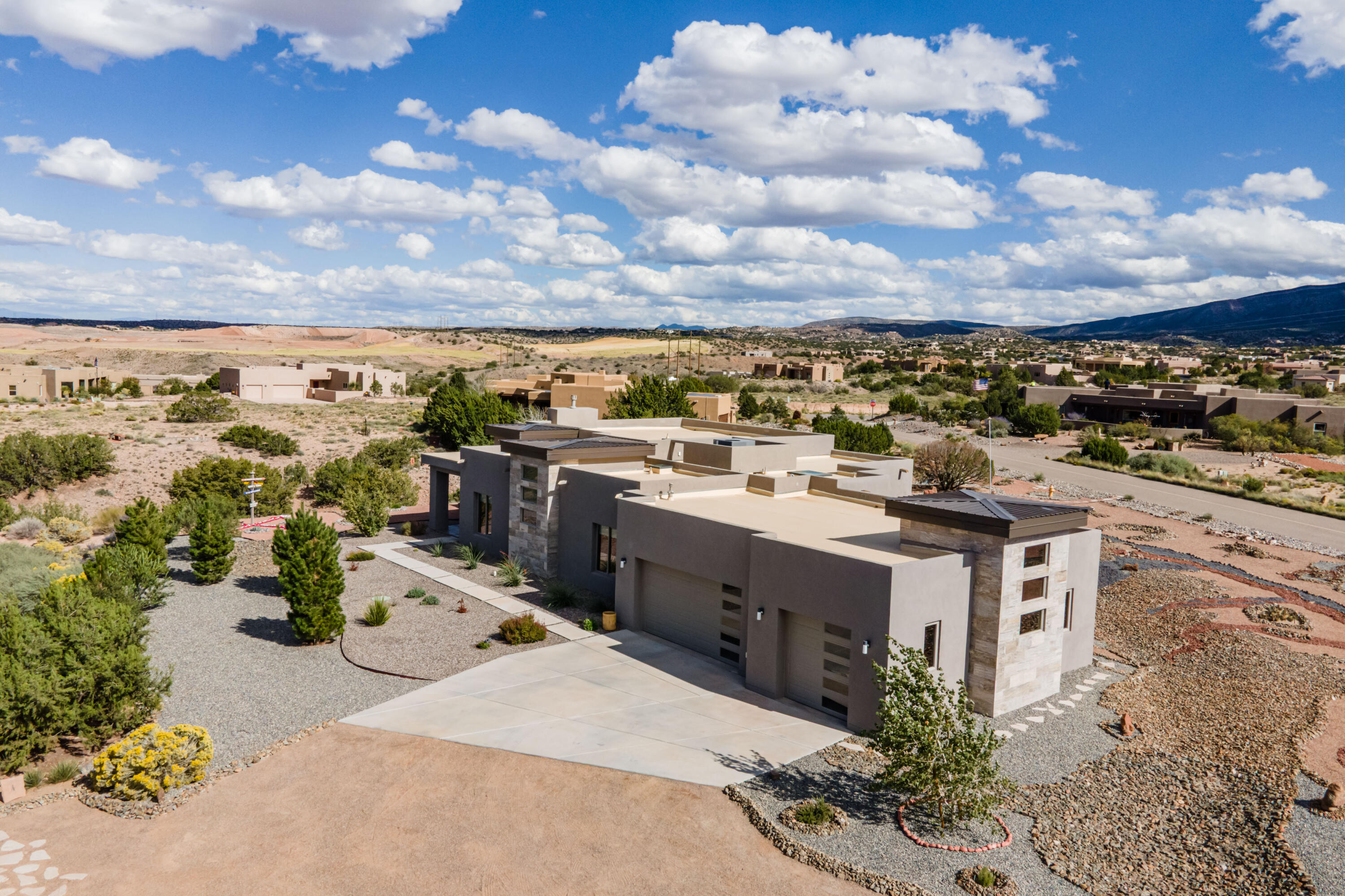 Photo 11 — 4 Mimbres Court