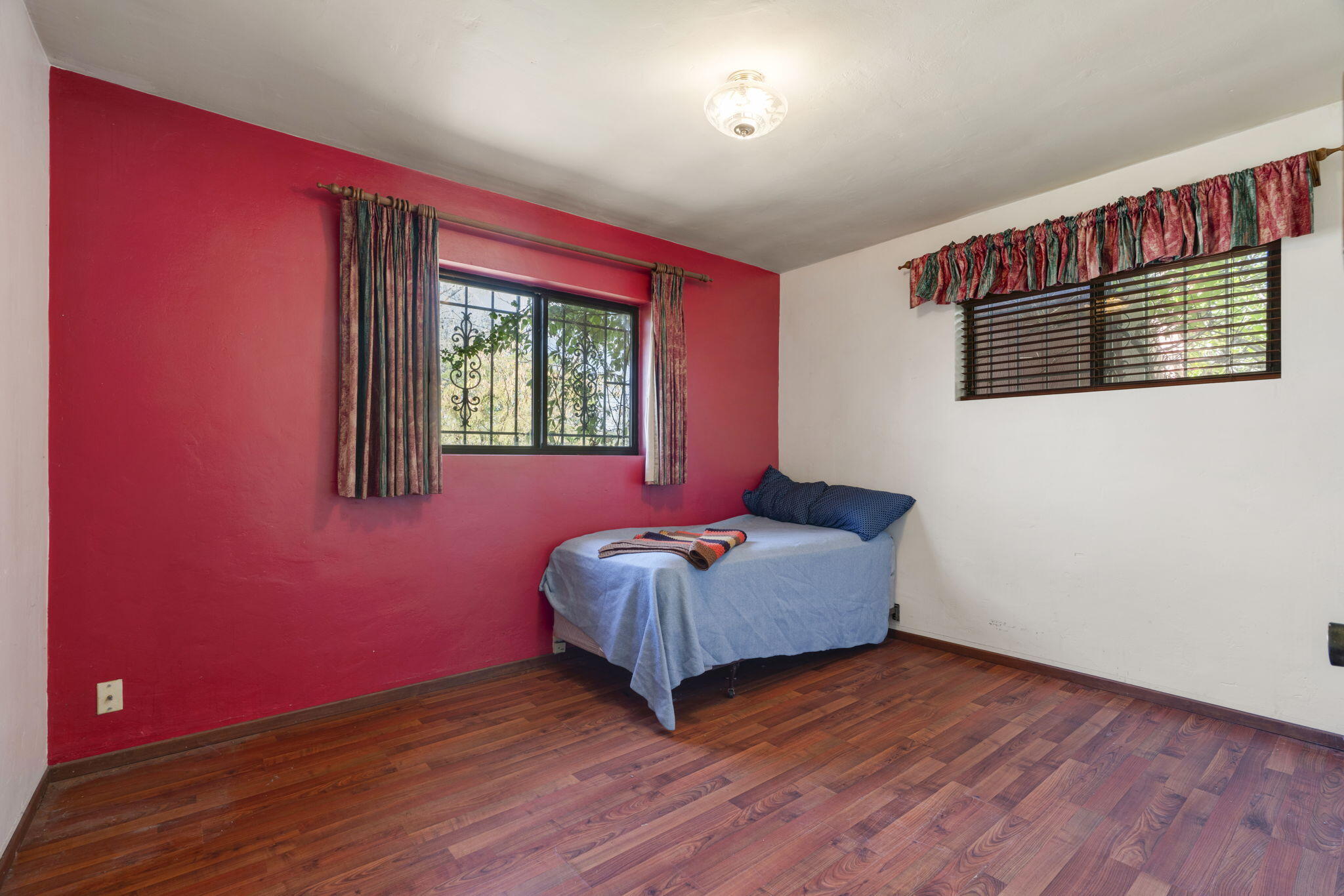 Photo 13 — 5803 Princess Jeanne Avenue NE