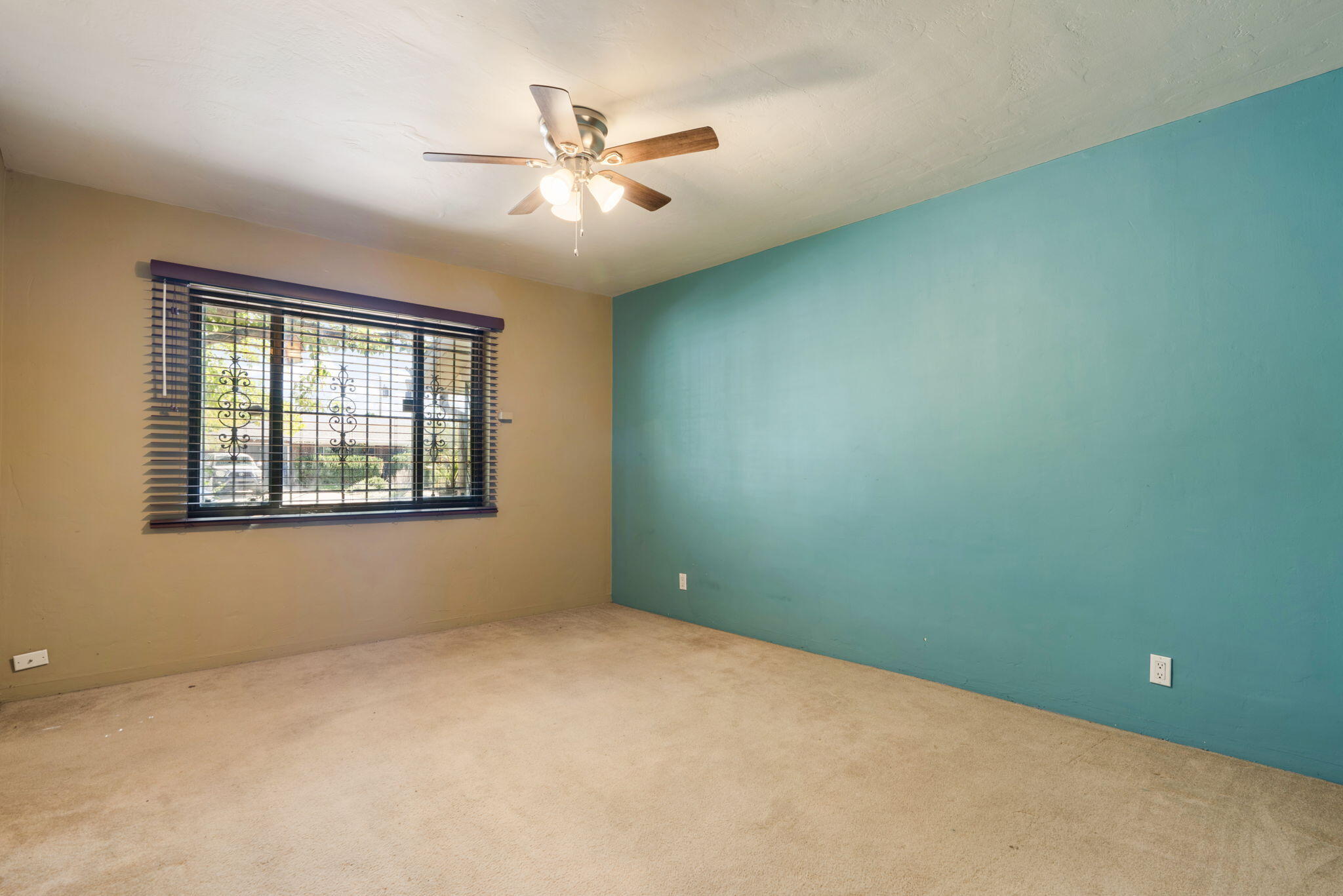 Photo 9 — 5803 Princess Jeanne Avenue NE